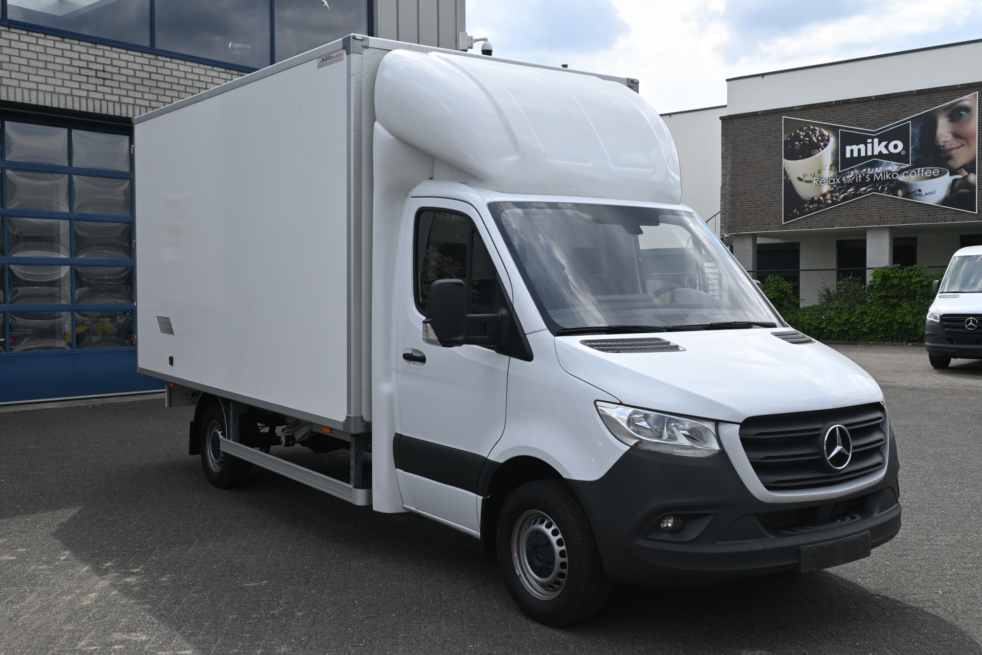 Mercedes-Benz Sprinter 2