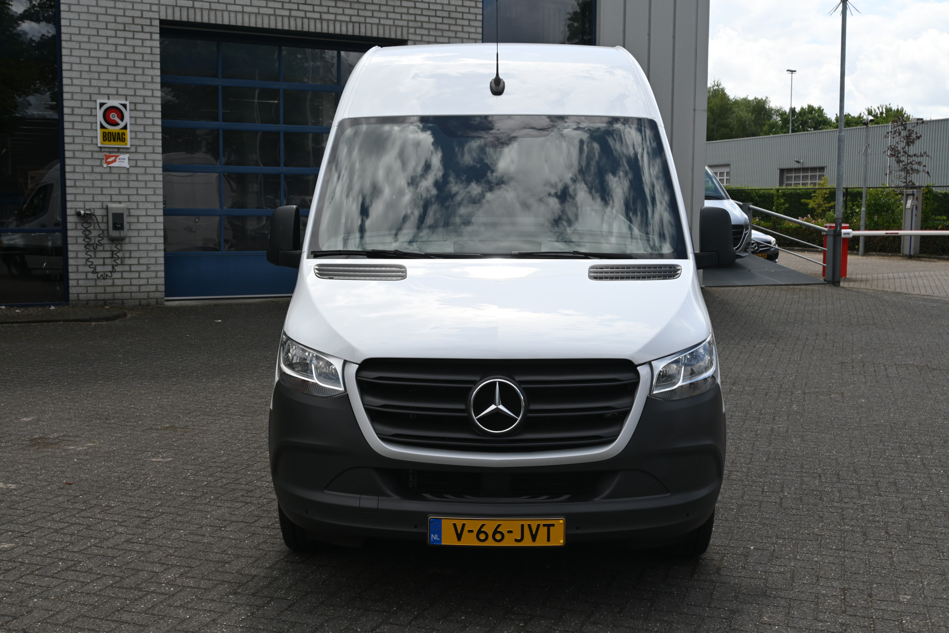 Mercedes-Benz Sprinter 1