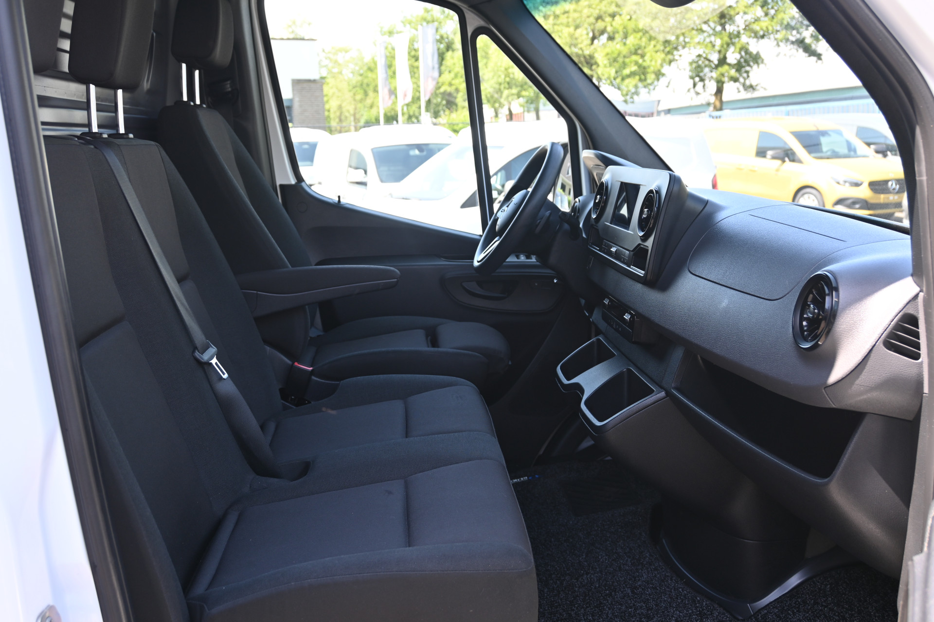 Mercedes-Benz Sprinter 8
