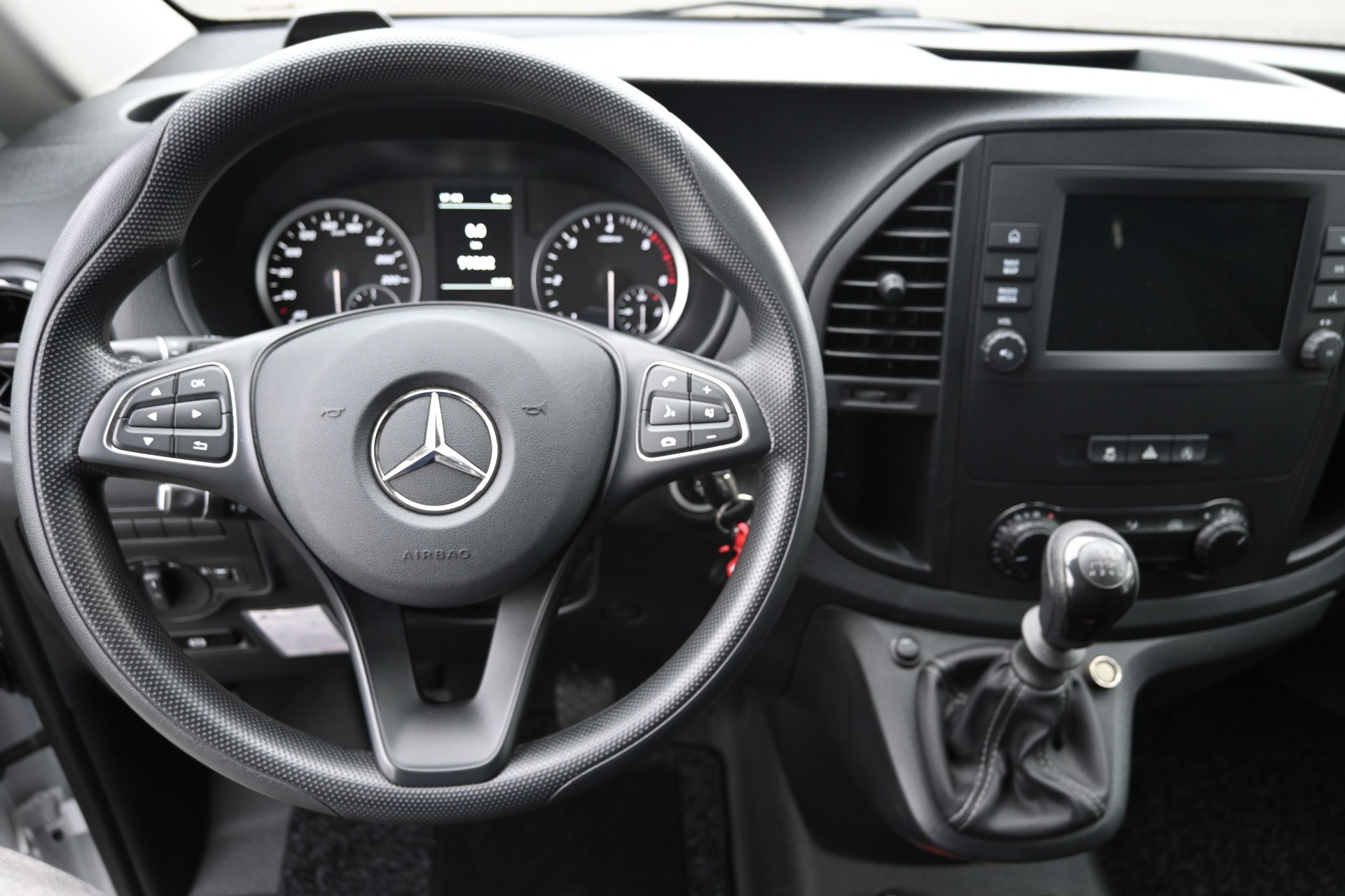 Mercedes-Benz Vito 14