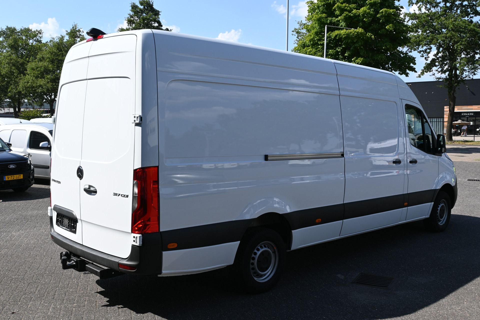 Mercedes-Benz Sprinter 2
