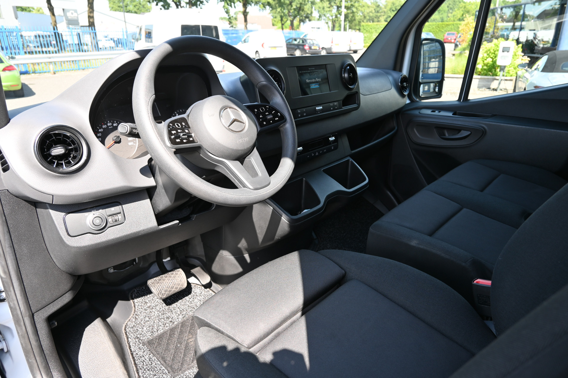Mercedes-Benz Sprinter 3