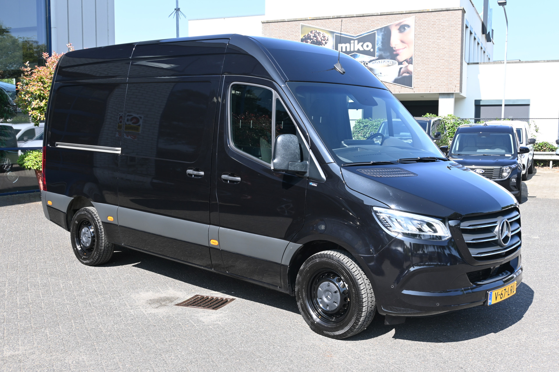 Mercedes-Benz Sprinter 9