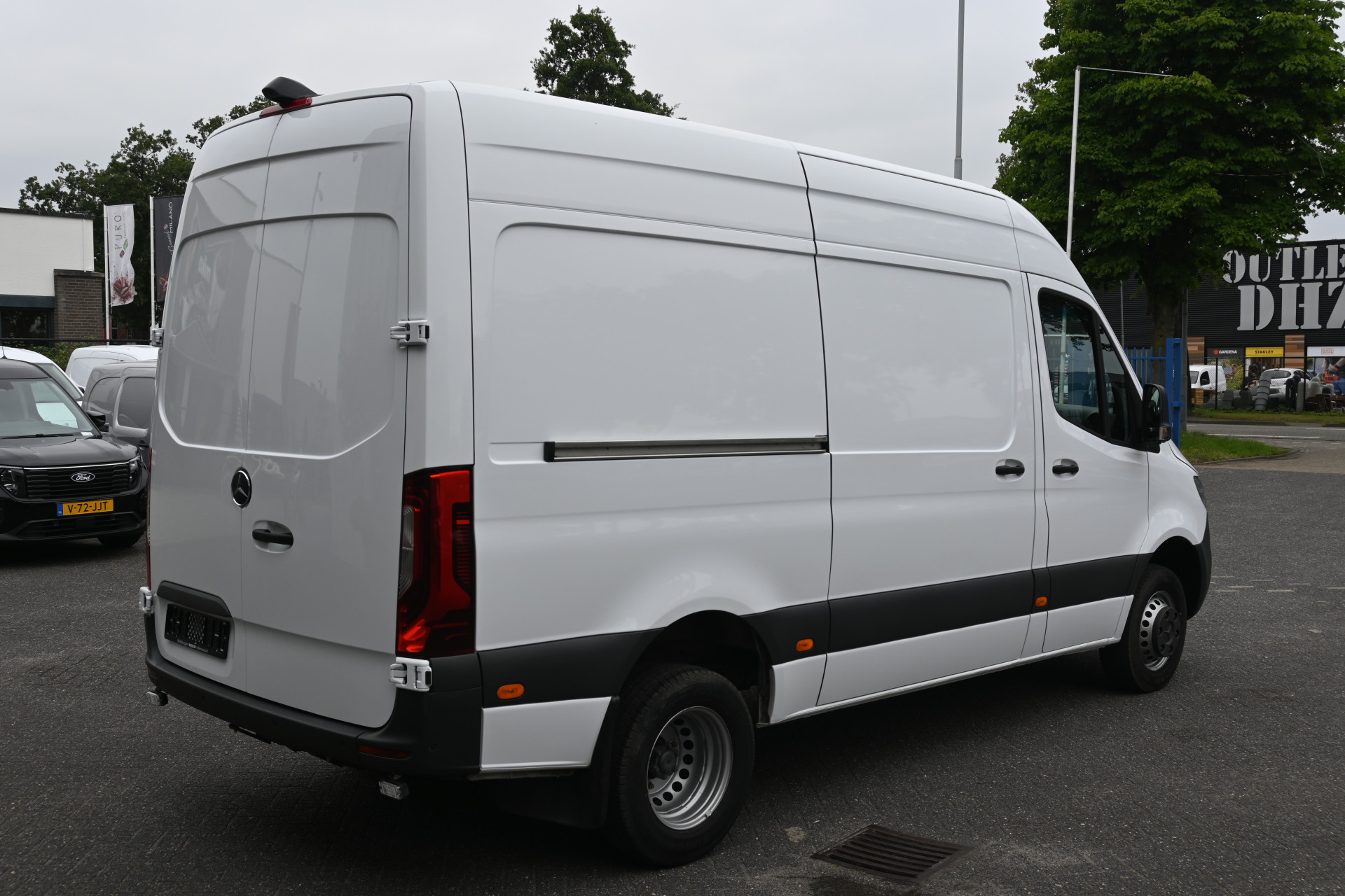 Mercedes-Benz Sprinter 3