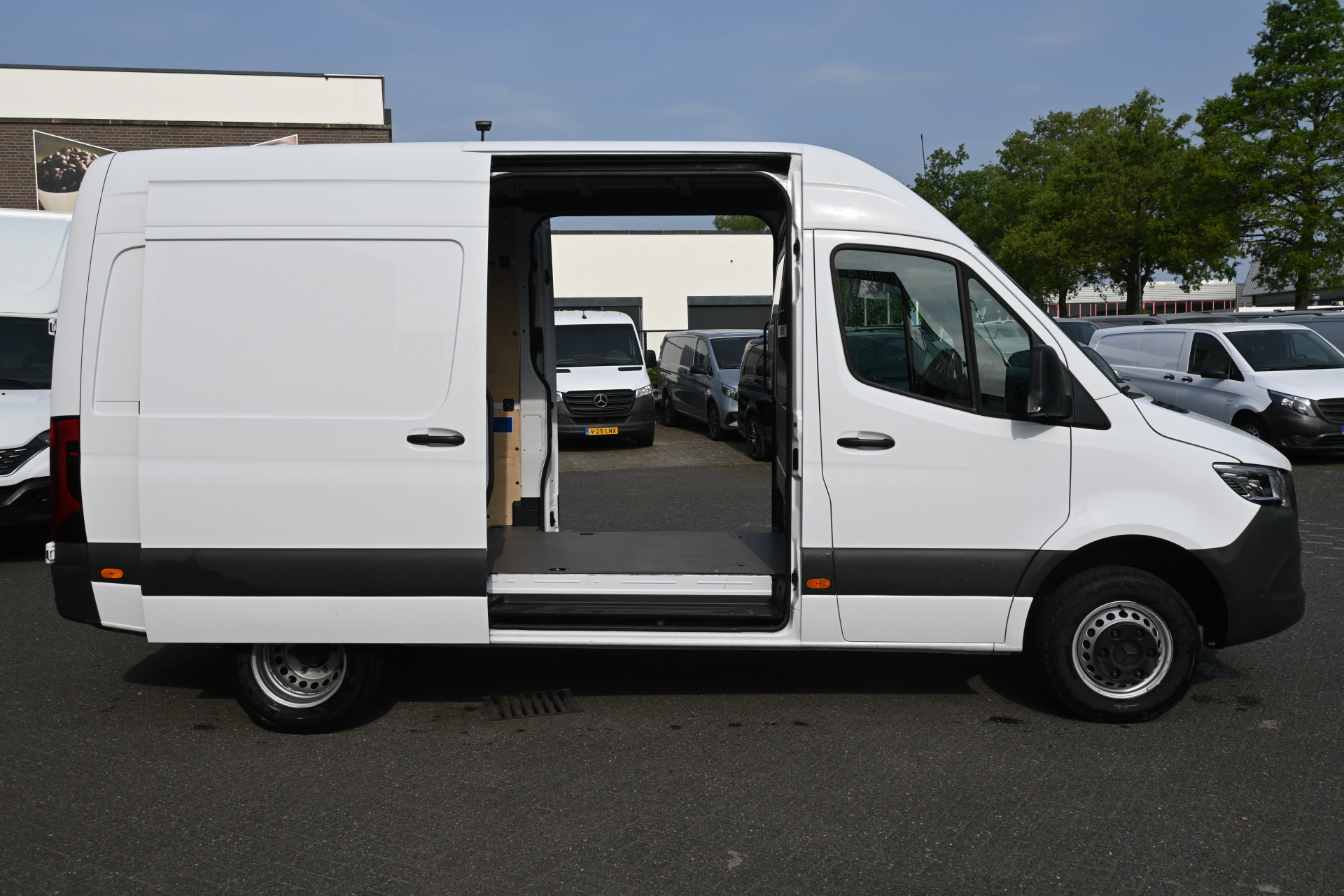 Mercedes-Benz Sprinter 1