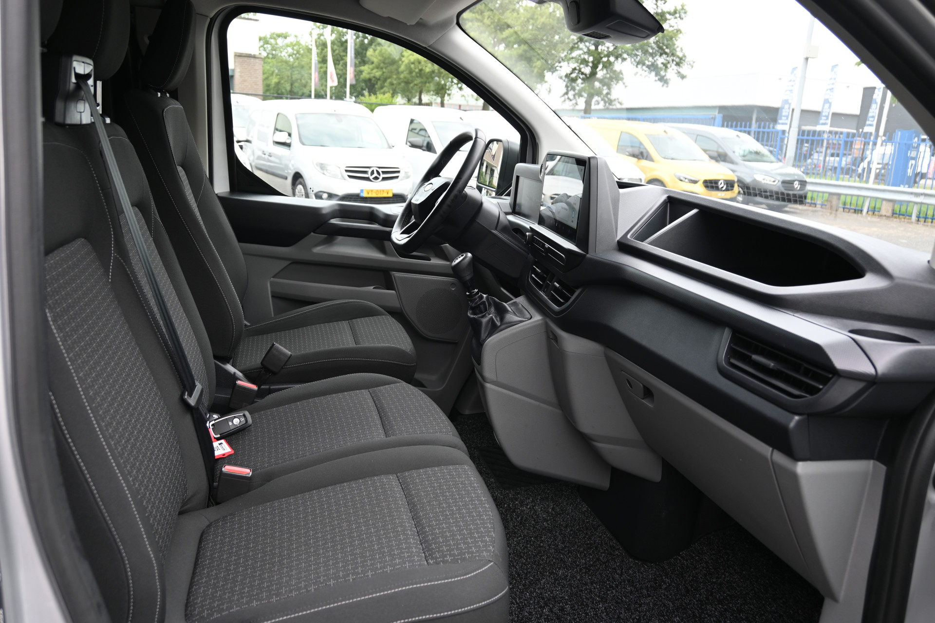 Ford Transit Custom 6
