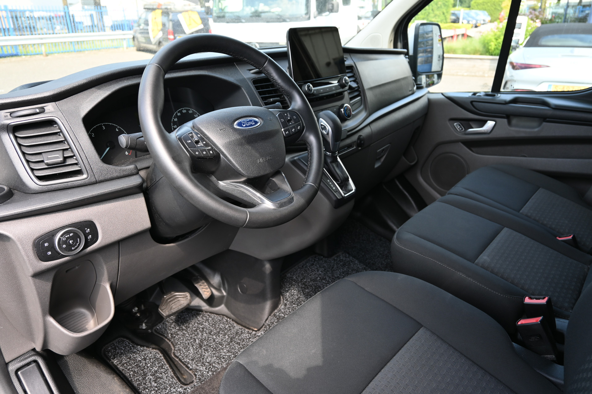 Ford Transit Custom 3