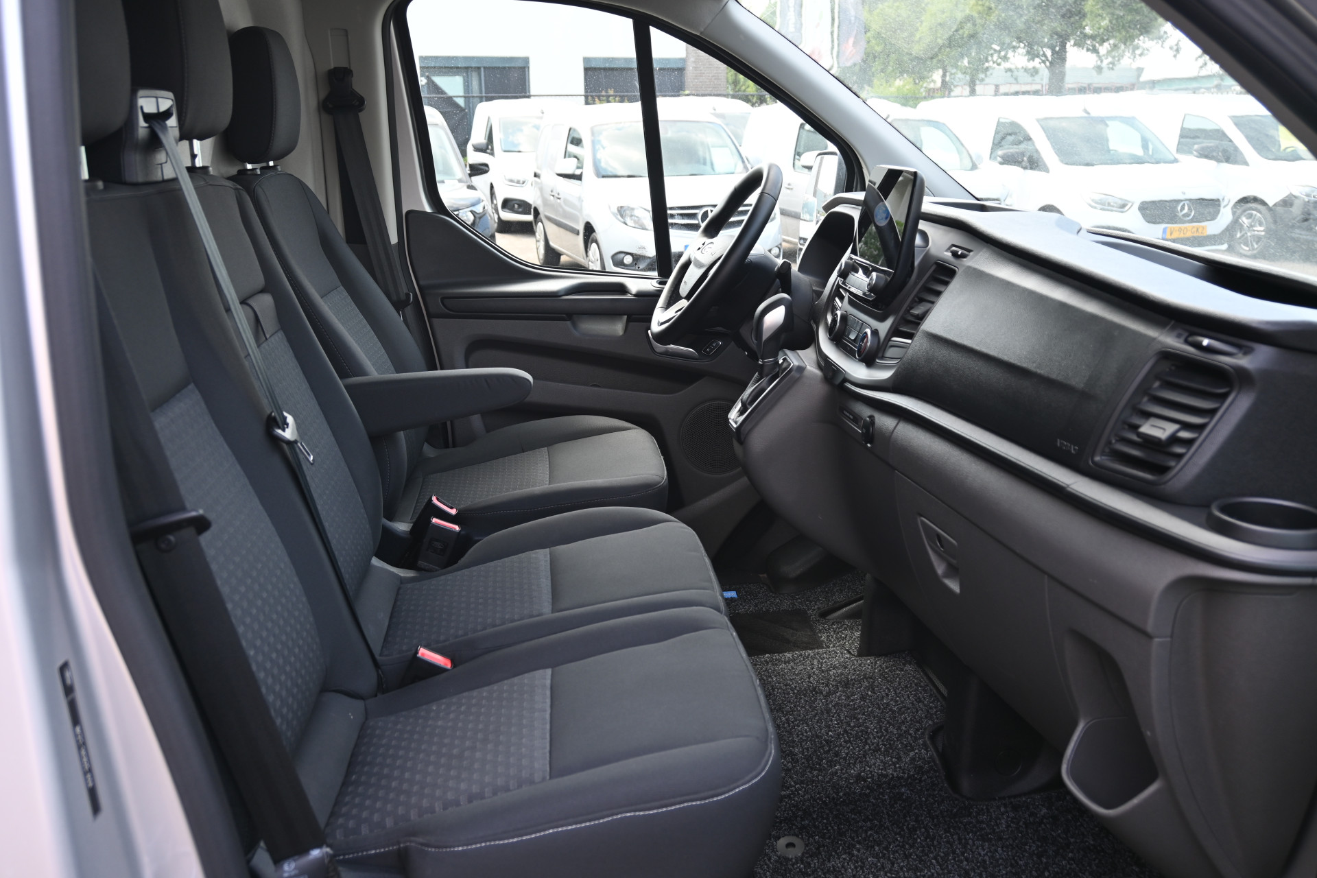 Ford Transit Custom 7