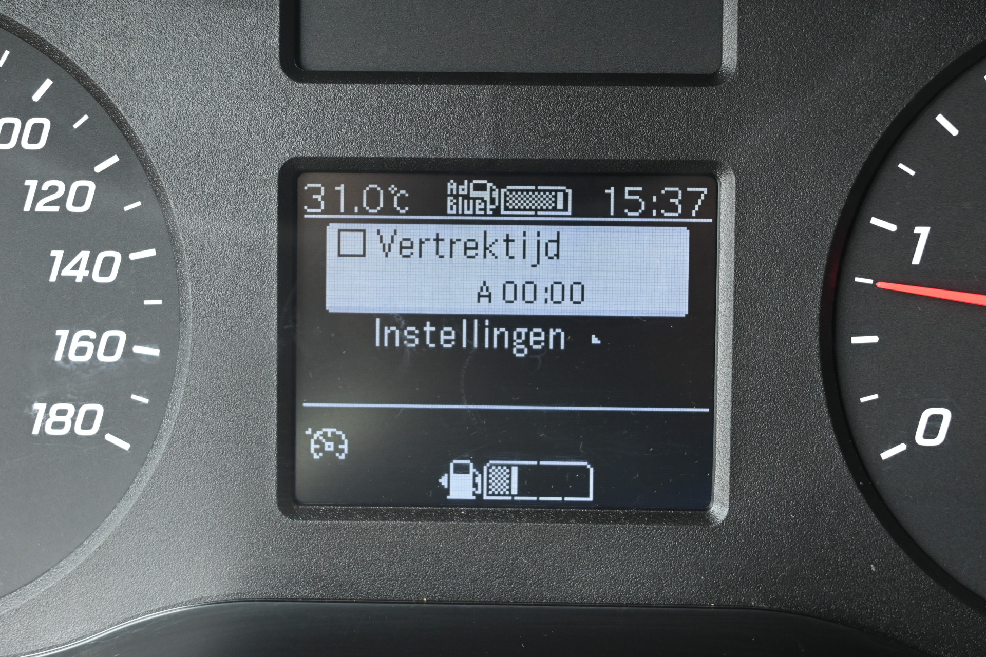 Mercedes-Benz Sprinter 17