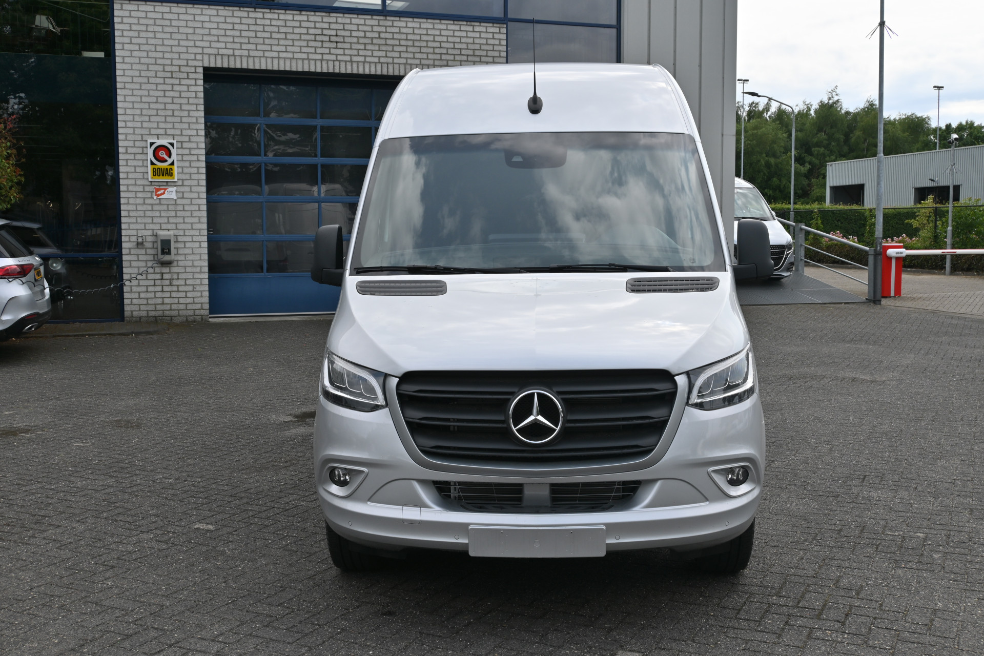 Mercedes-Benz Sprinter 1
