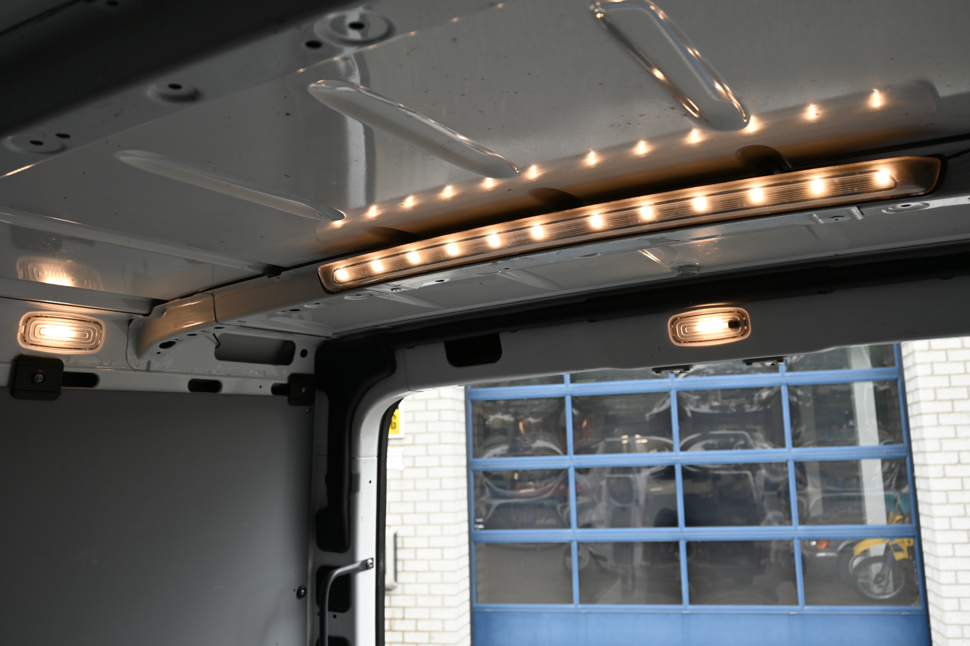 Mercedes-Benz Sprinter 14