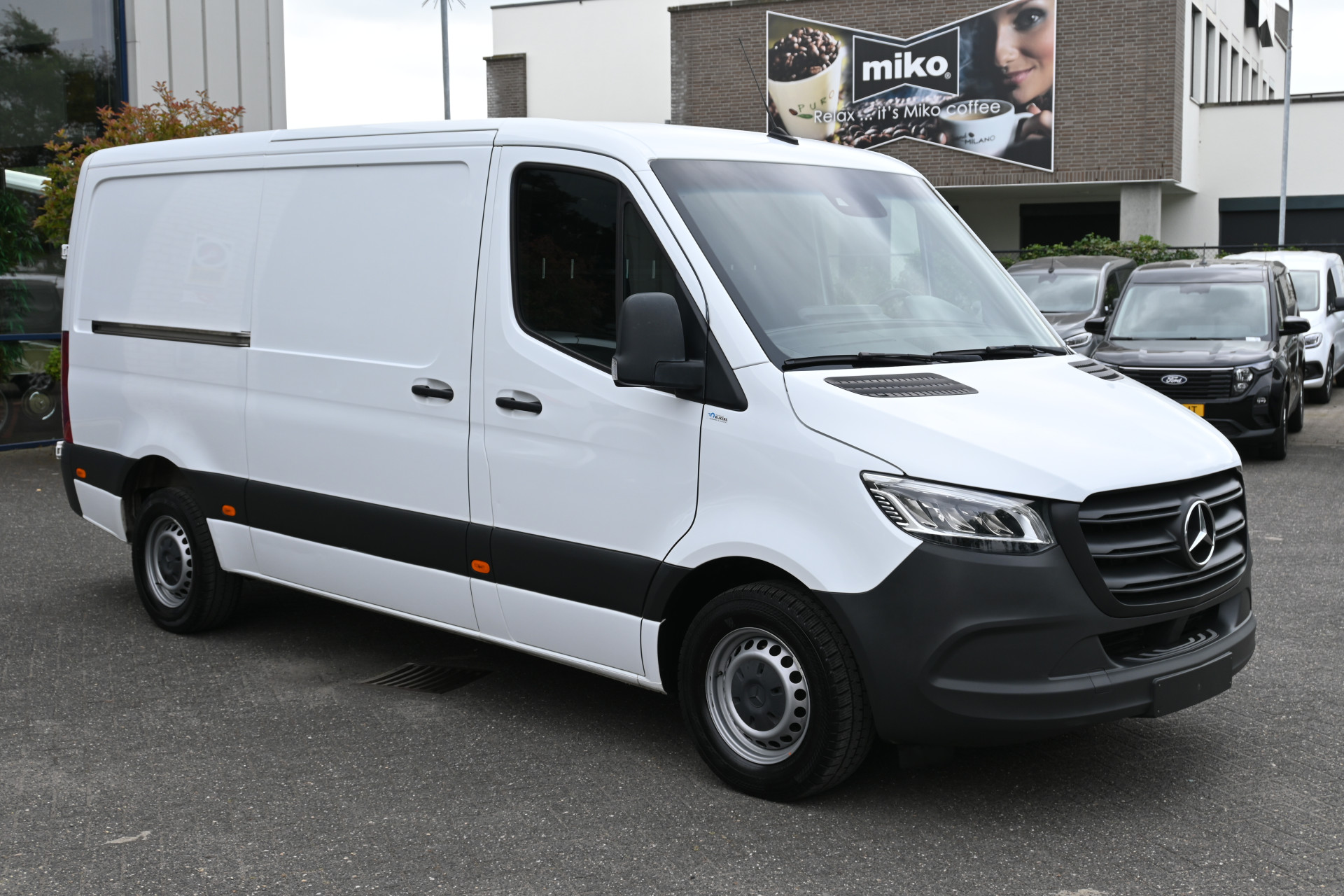 Mercedes-Benz Sprinter 8