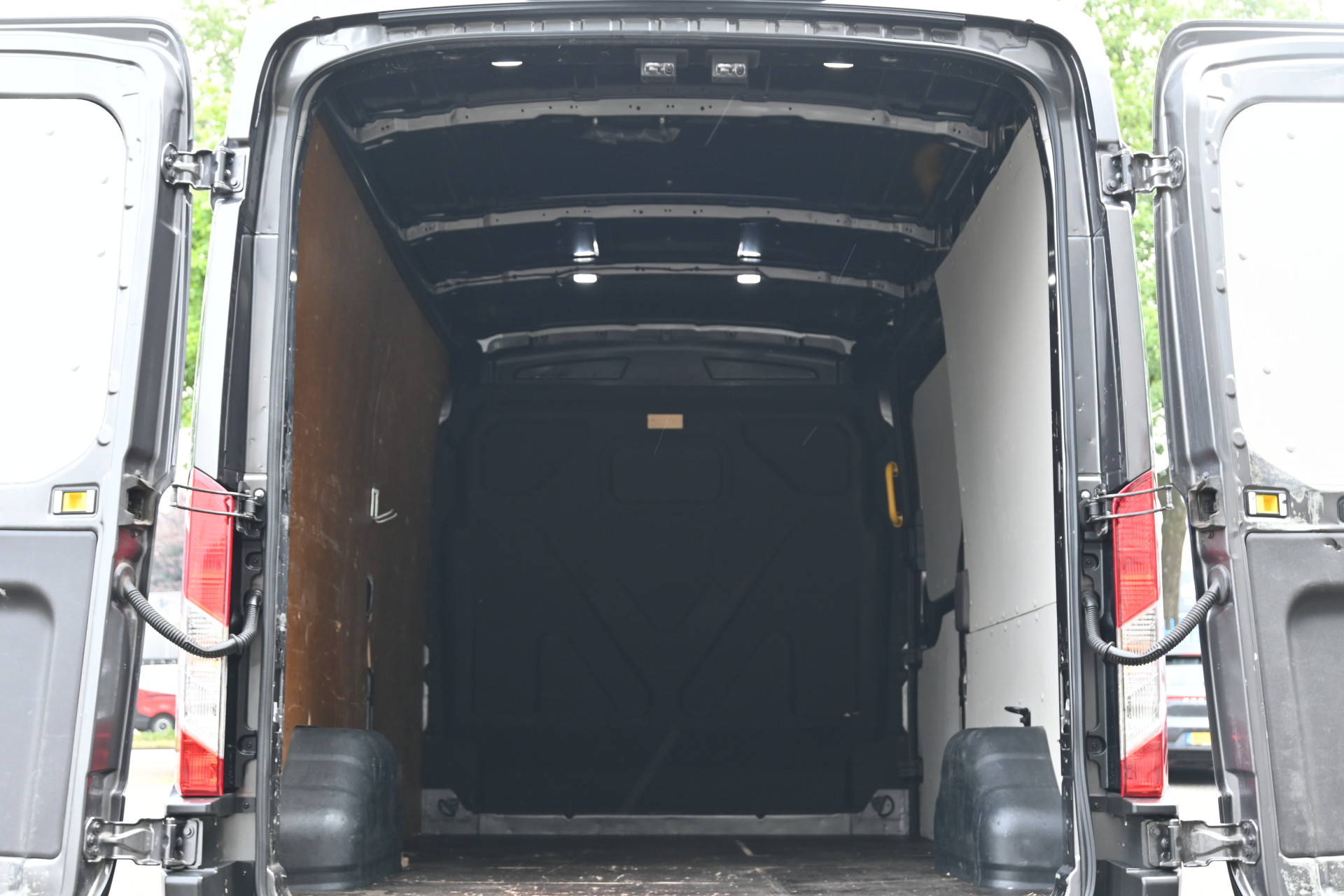Ford Transit 10