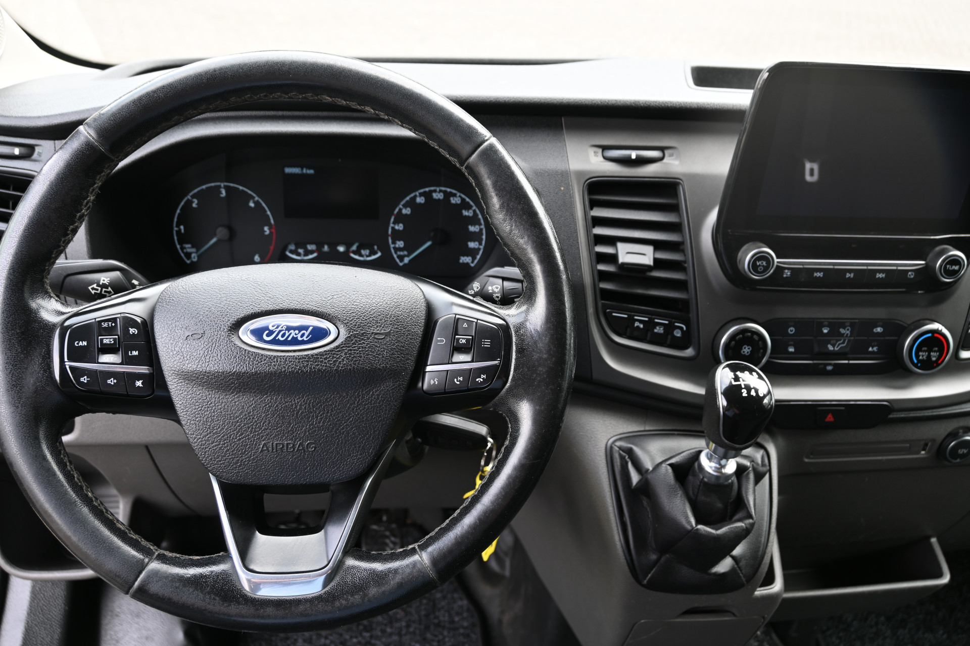 Ford Transit 12