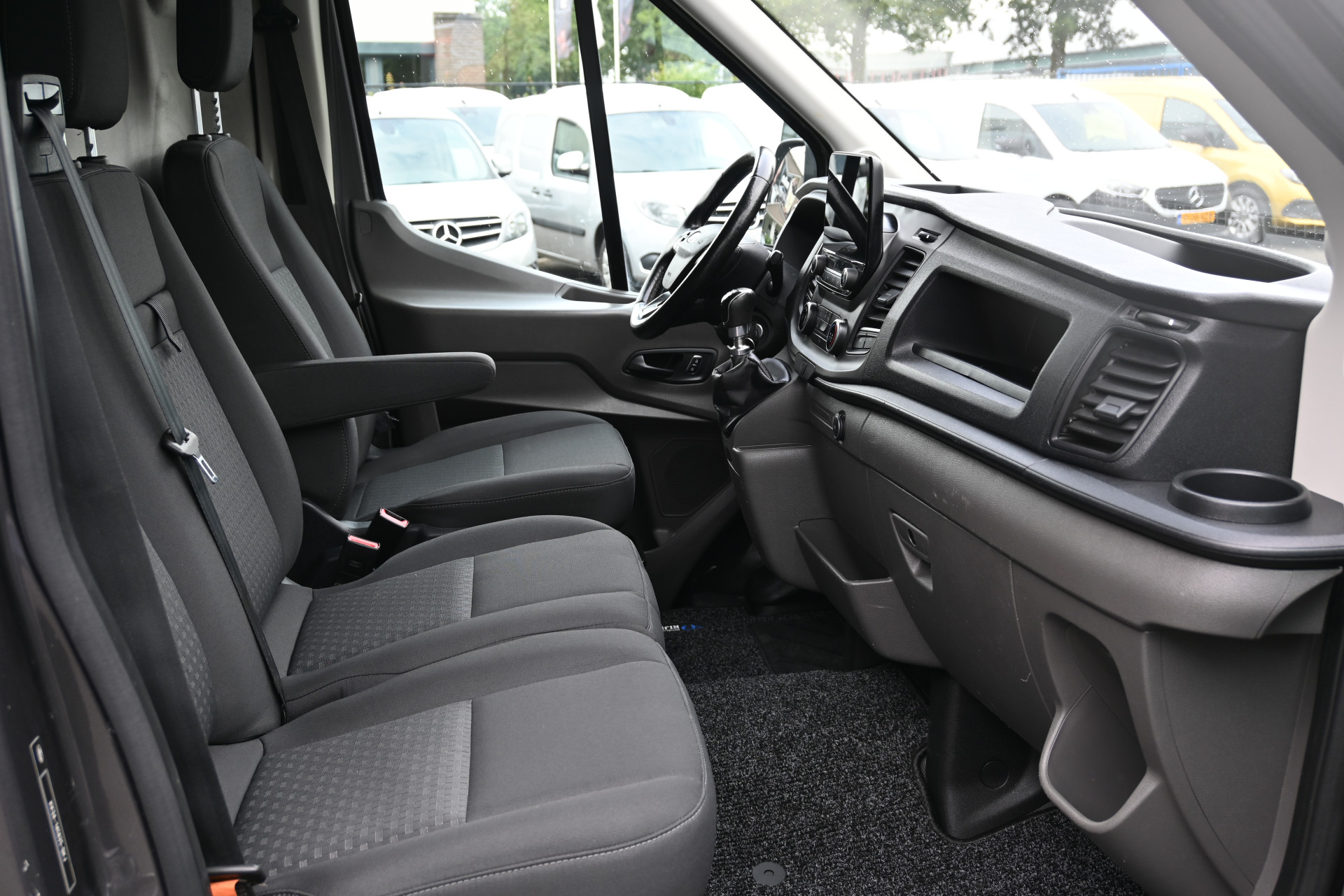 Ford Transit 7