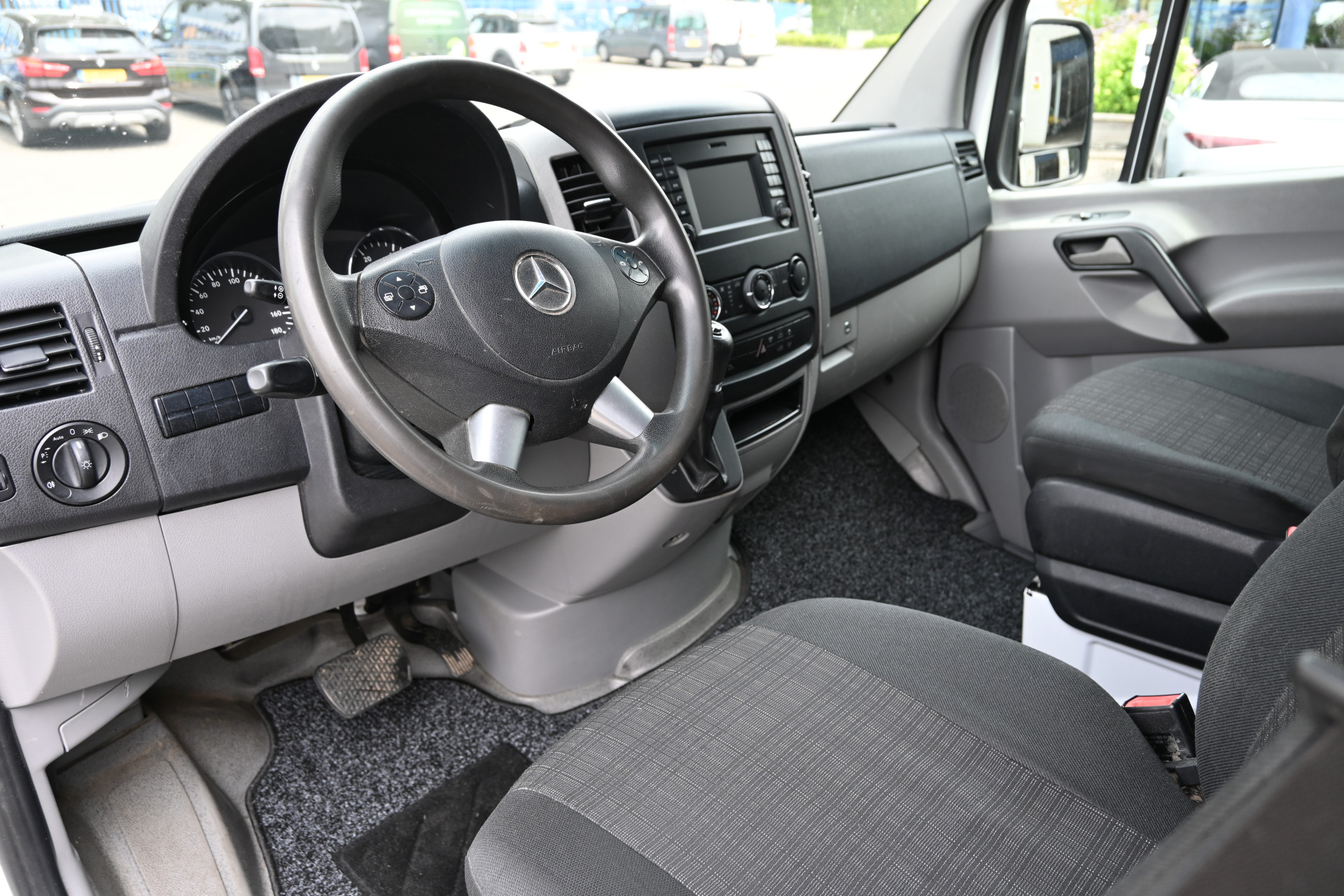 Mercedes-Benz Sprinter 3
