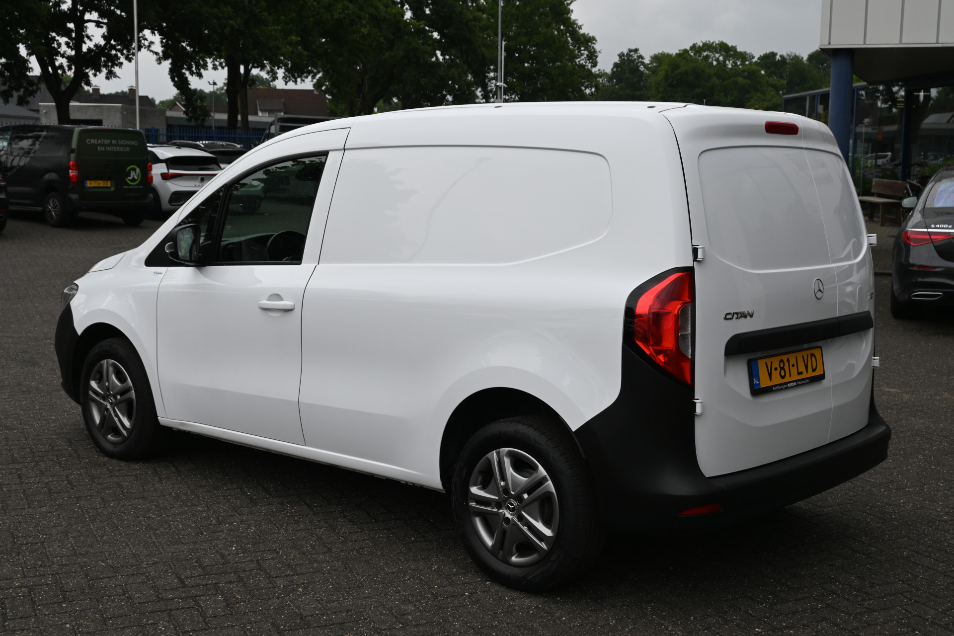 Mercedes-Benz Citan 10