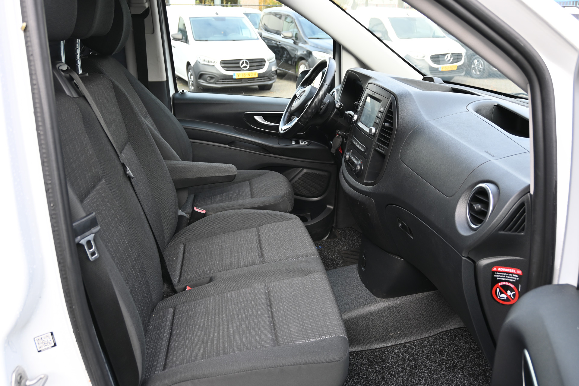 Mercedes-Benz Vito 7