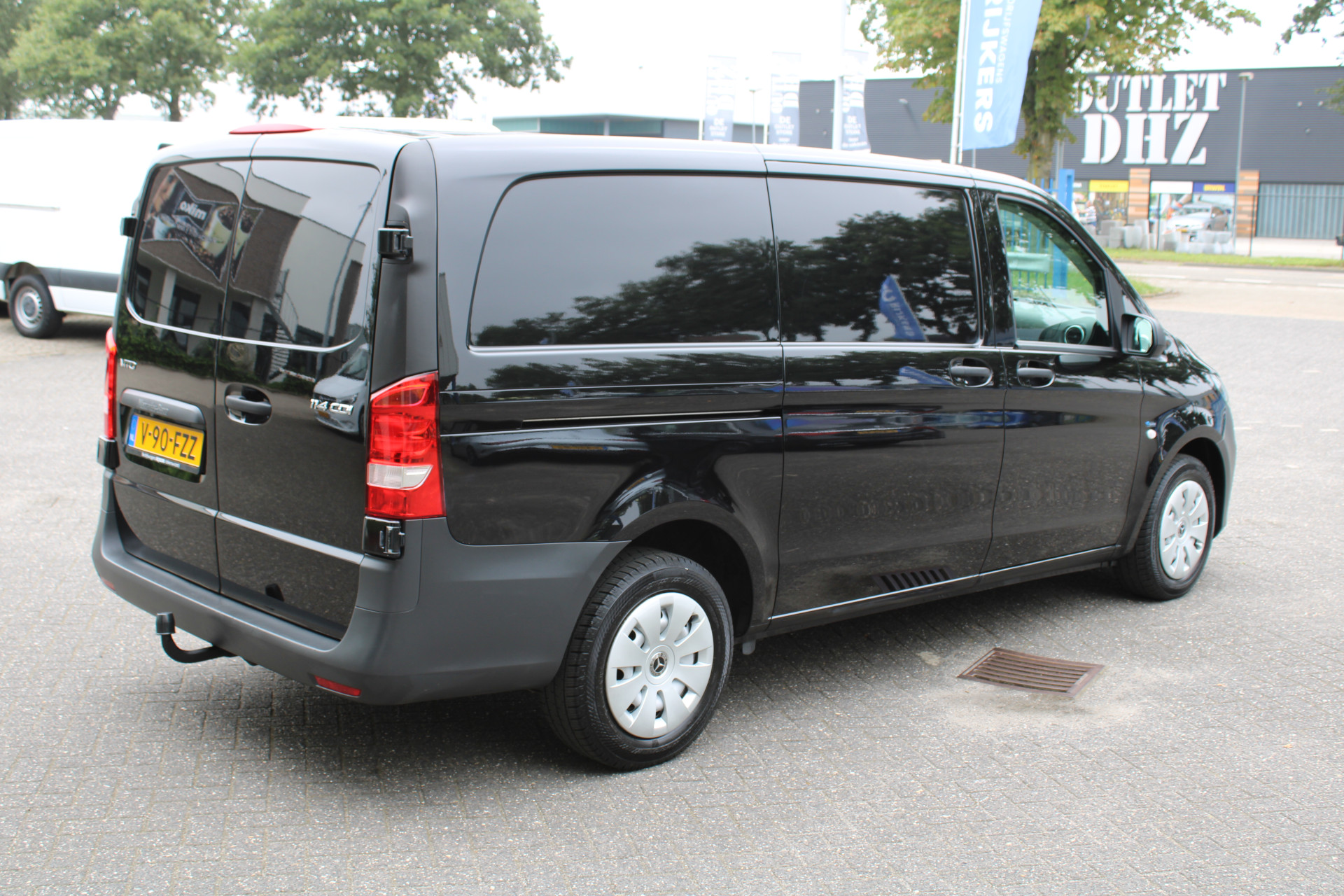 Mercedes-Benz Vito 2