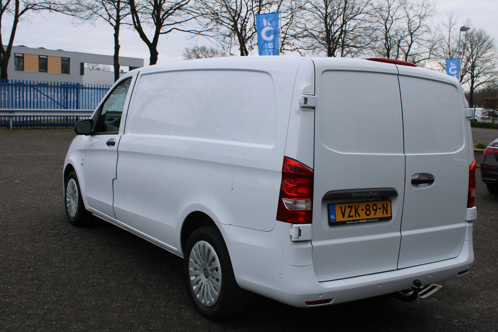 Mercedes-Benz Vito 12