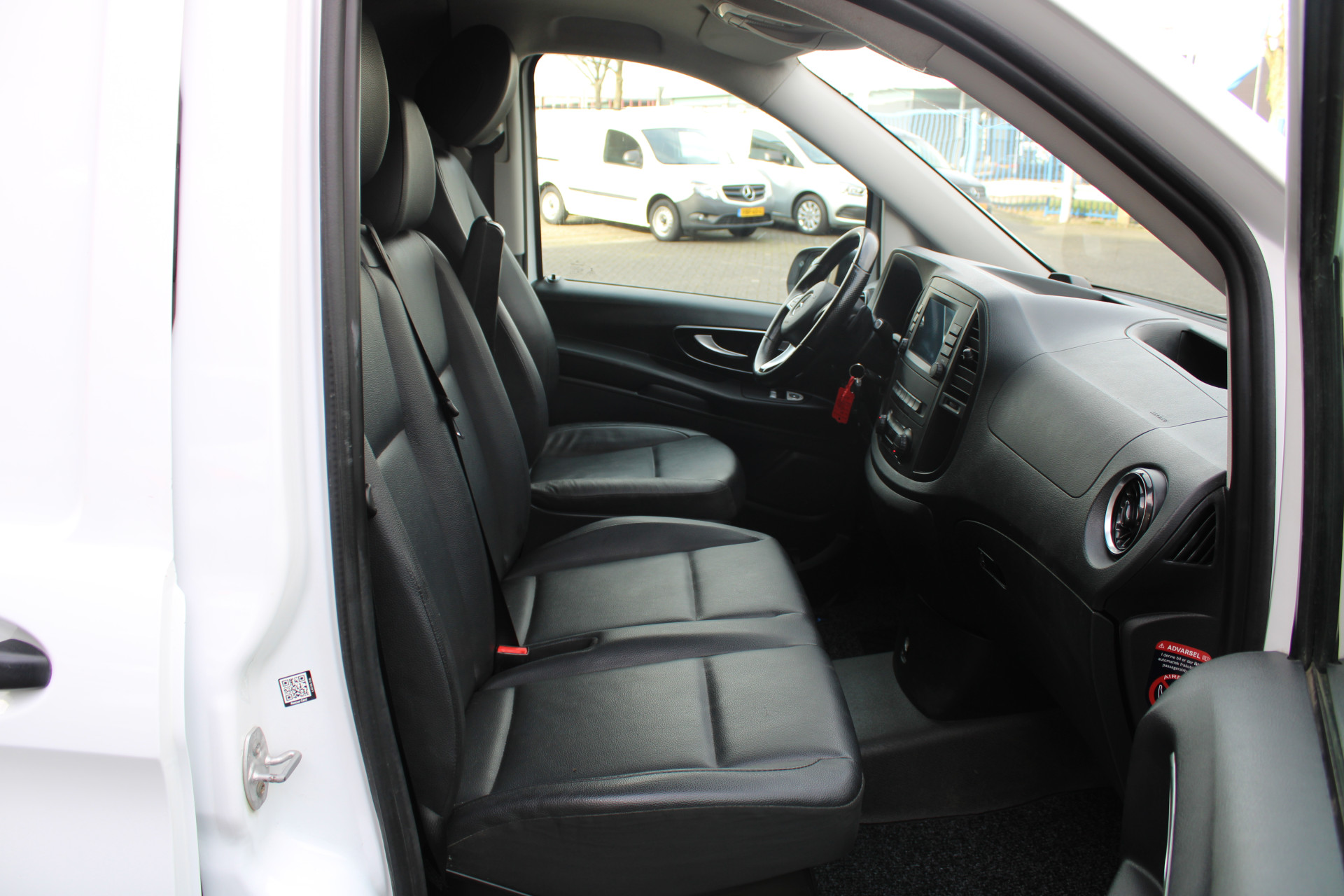 Mercedes-Benz Vito 8