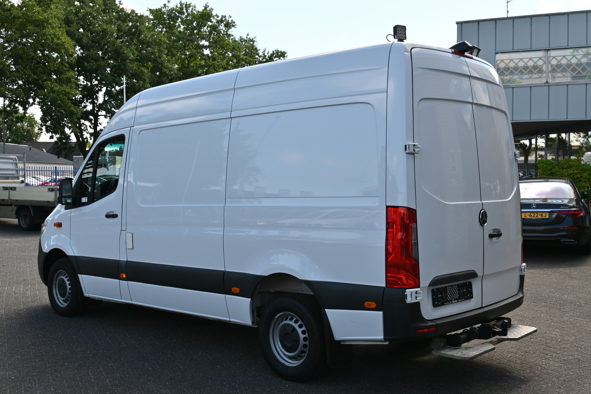 Mercedes-Benz Sprinter 10