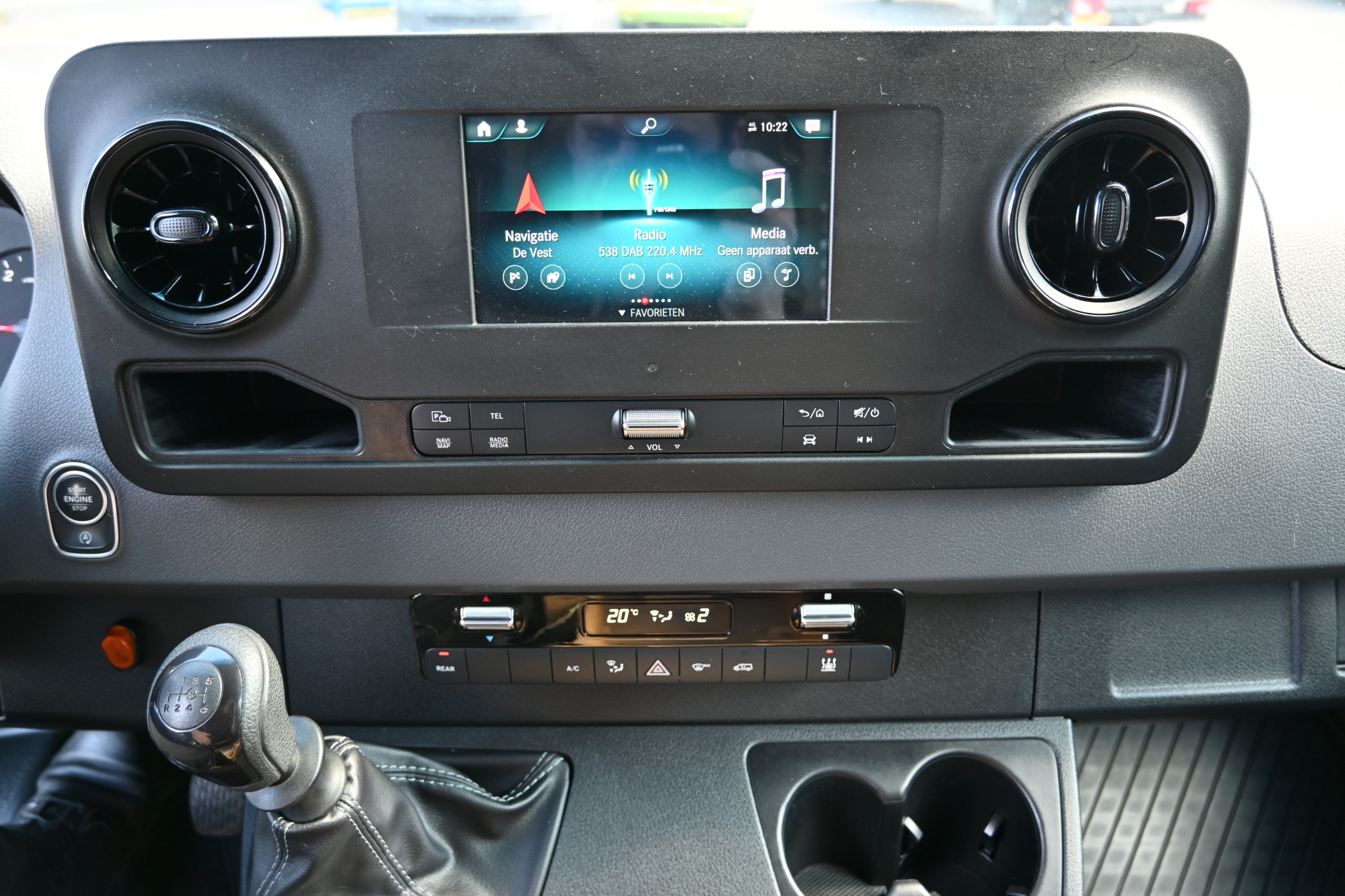 Mercedes-Benz Sprinter 4