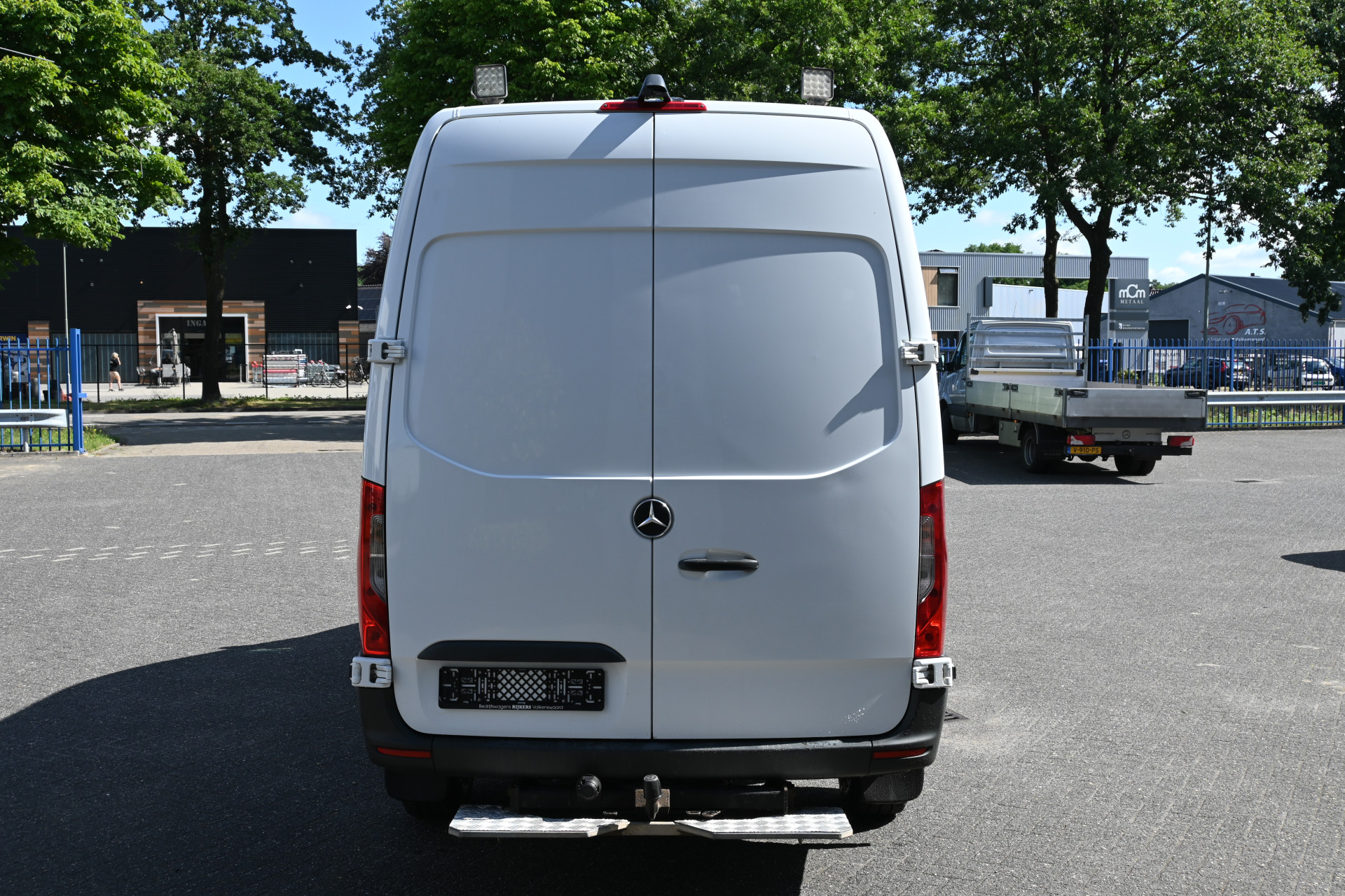 Mercedes-Benz Sprinter 12