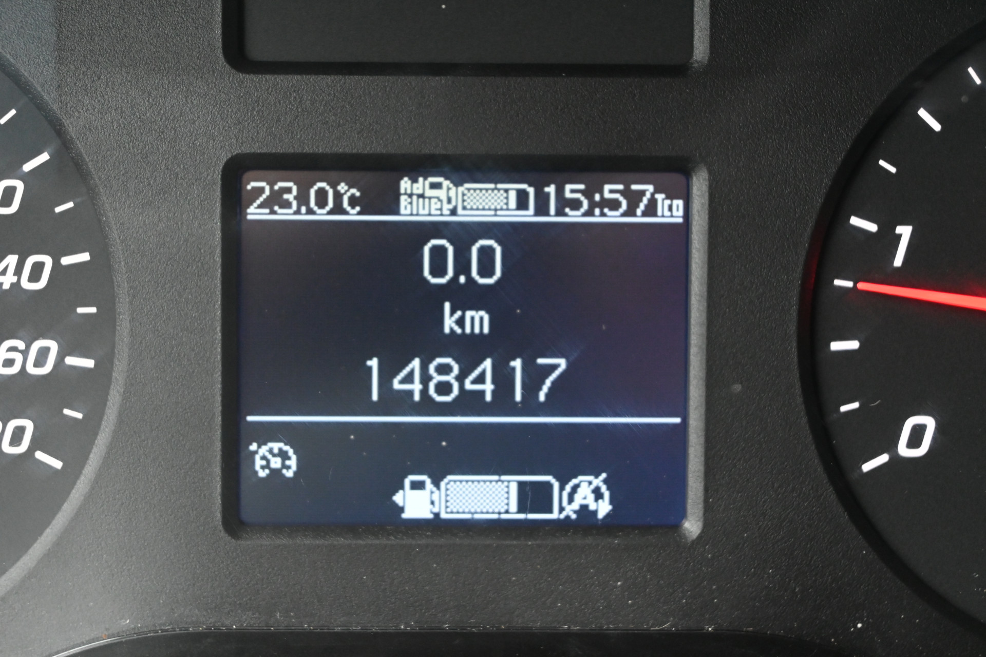 Mercedes-Benz Sprinter 16