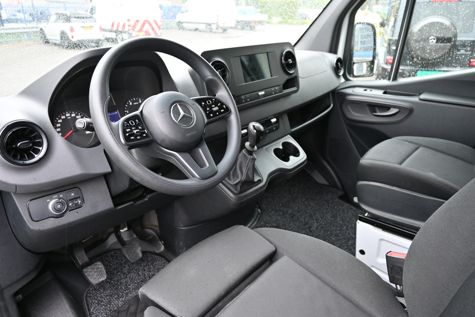 Mercedes-Benz Sprinter 3