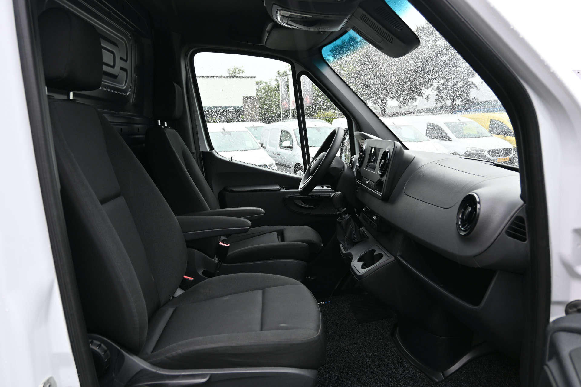 Mercedes-Benz Sprinter 7