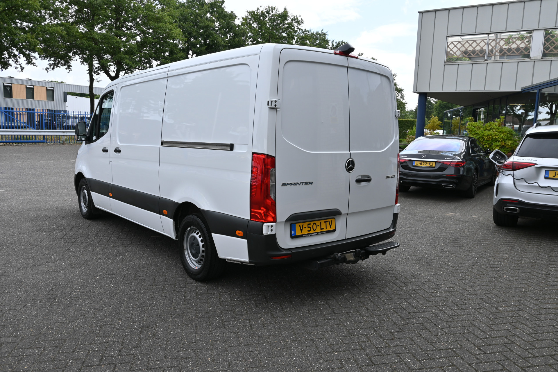 Mercedes-Benz Sprinter 9