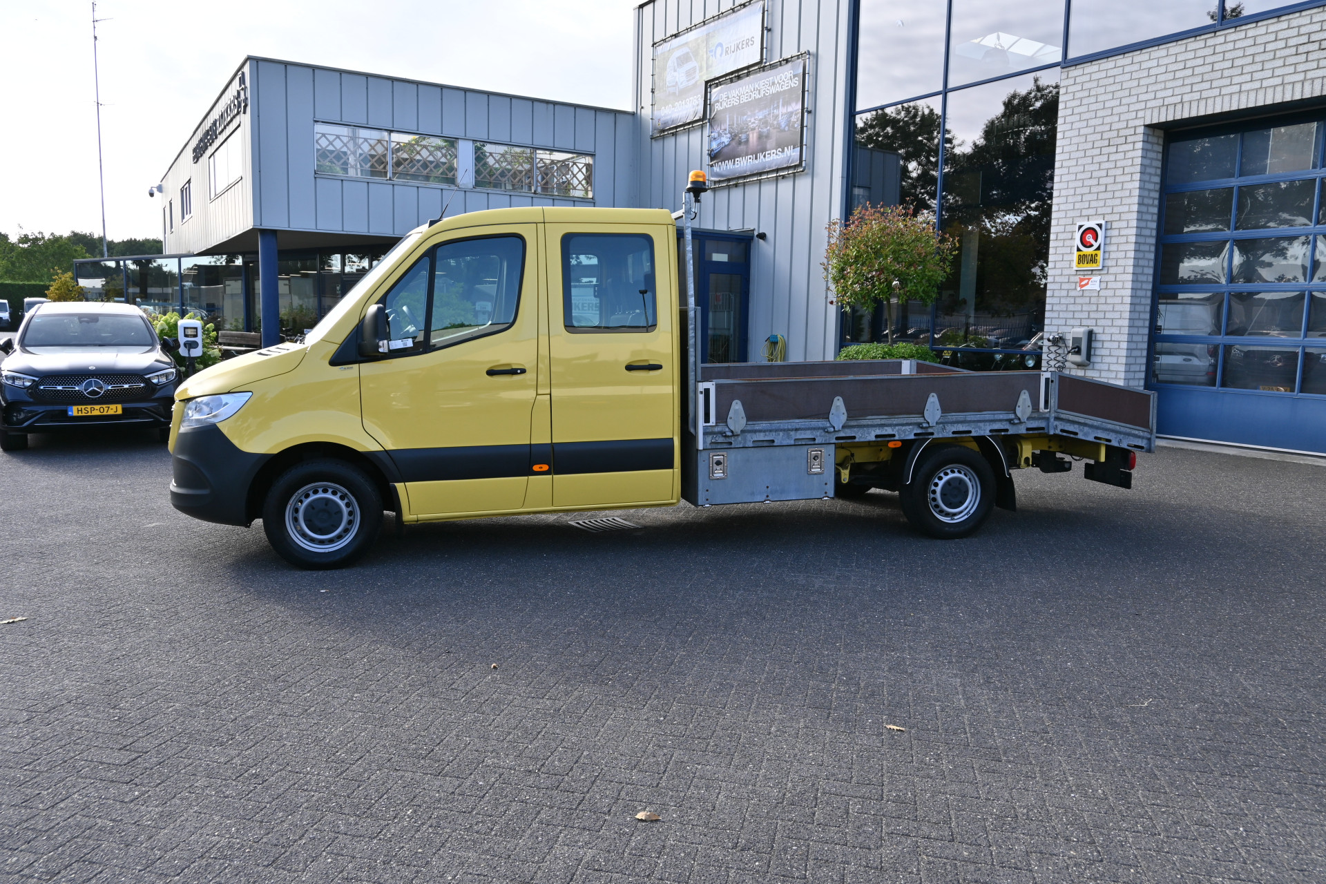 Mercedes-Benz Sprinter 9