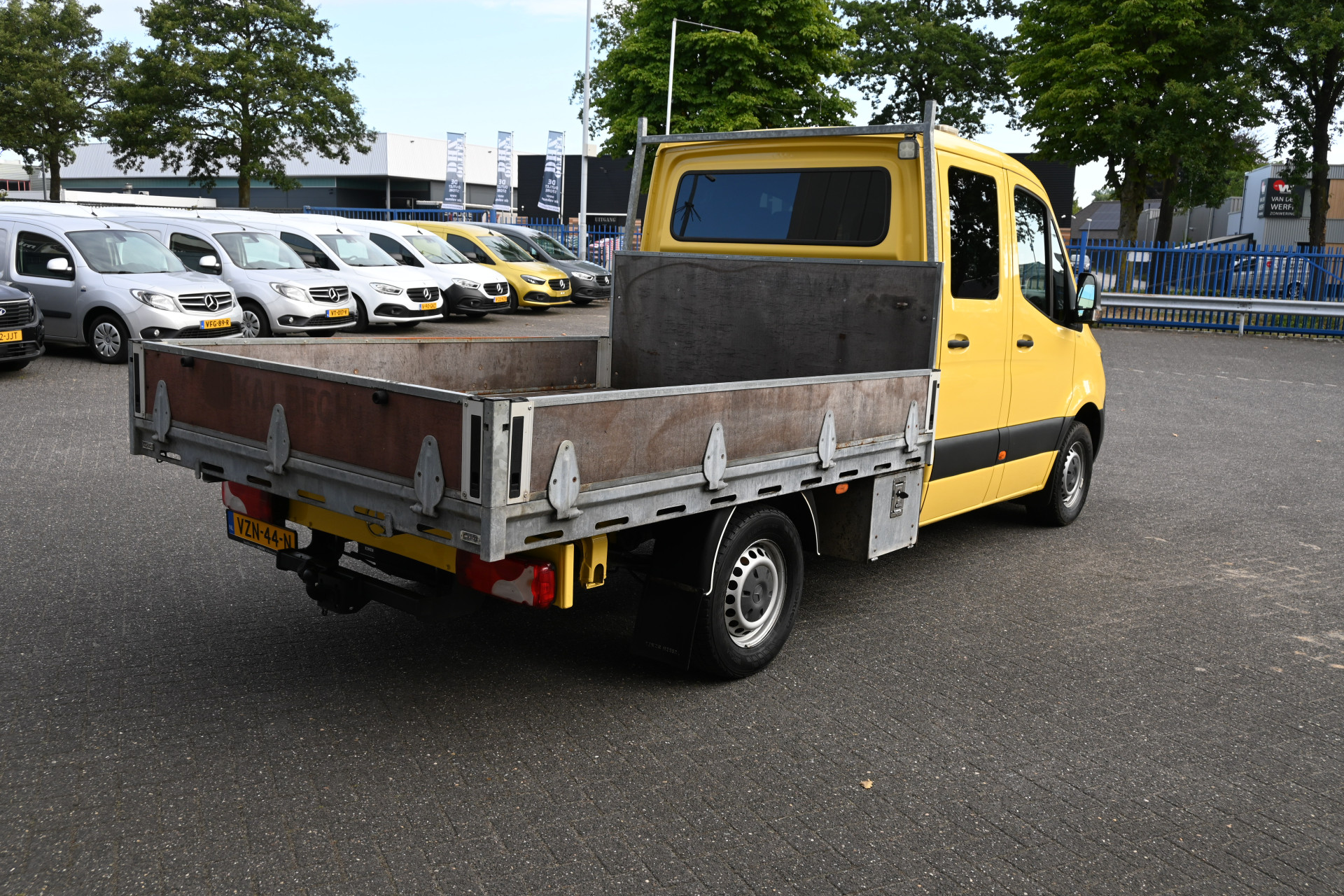 Mercedes-Benz Sprinter 2