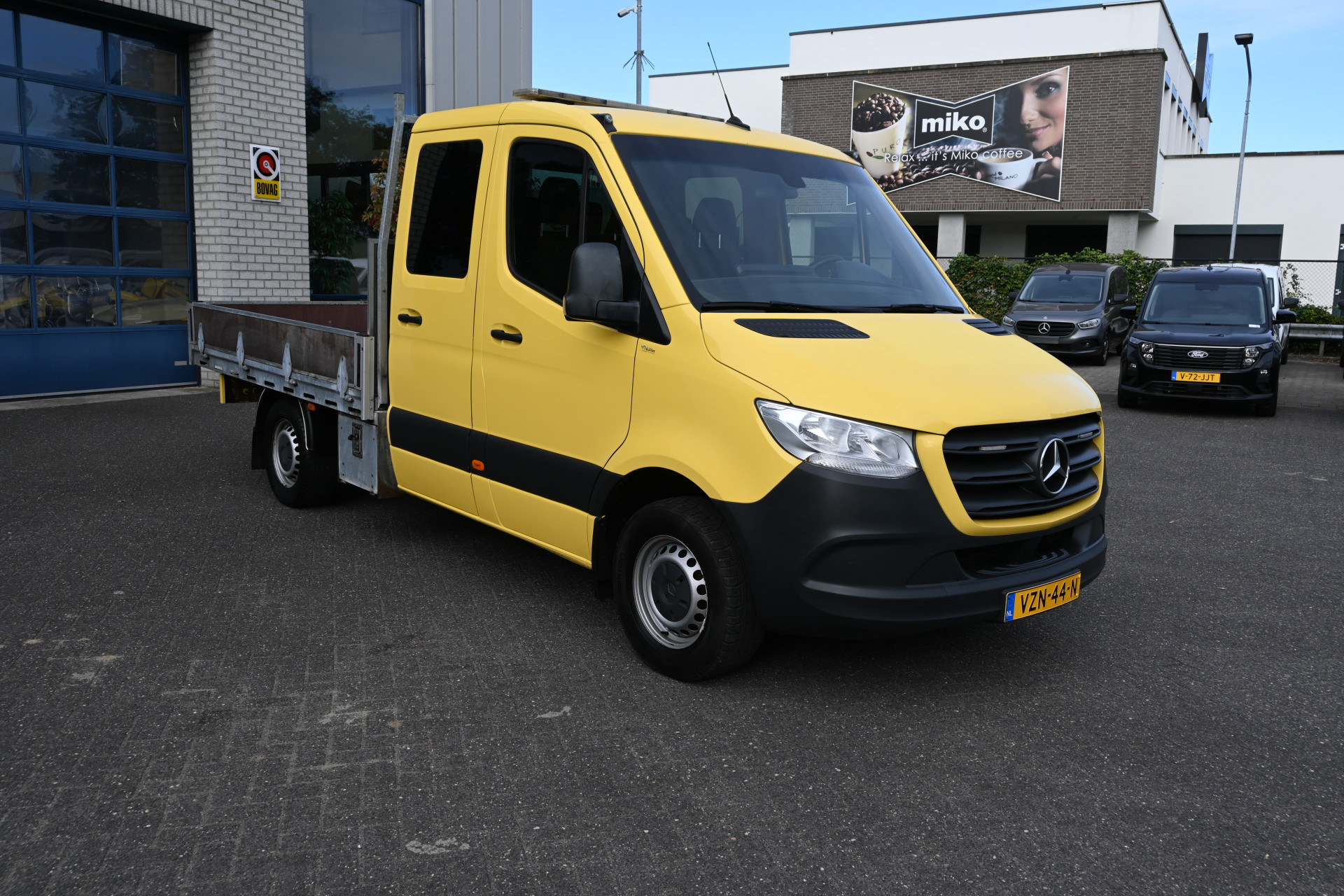 Mercedes-Benz Sprinter 8