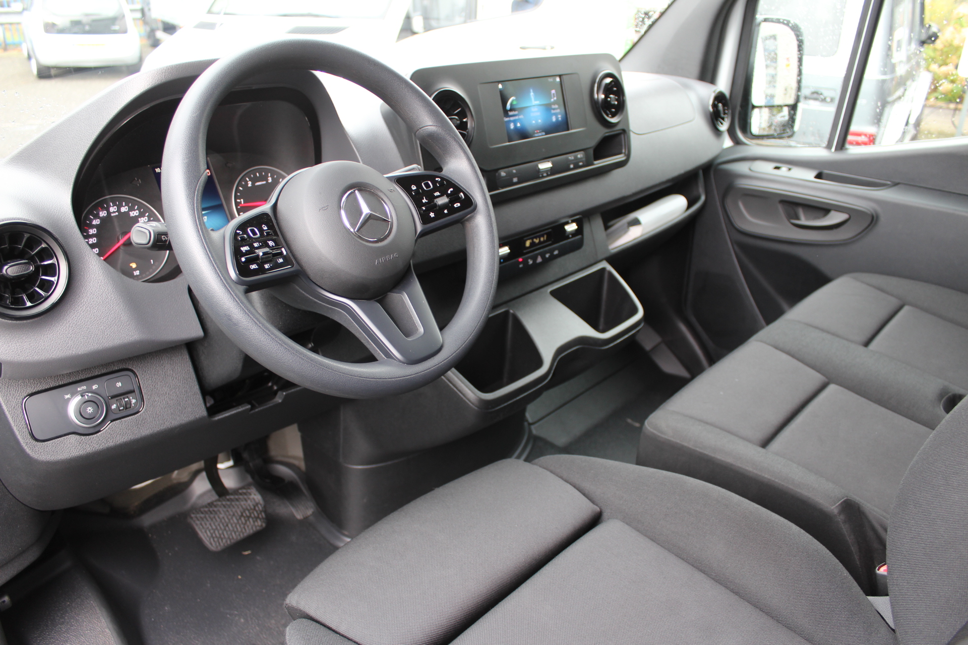 Mercedes-Benz Sprinter 3
