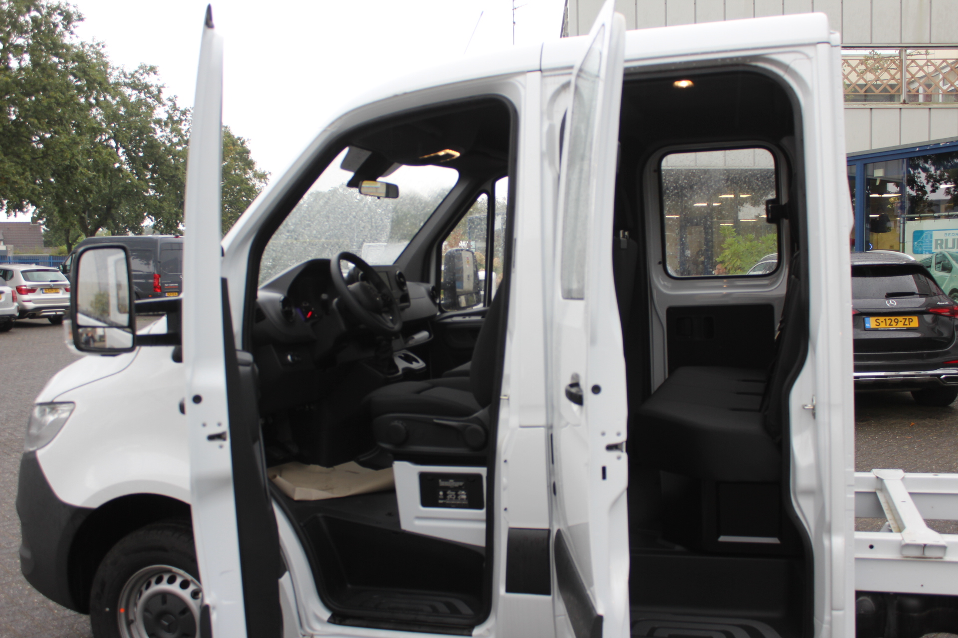 Mercedes-Benz Sprinter 4