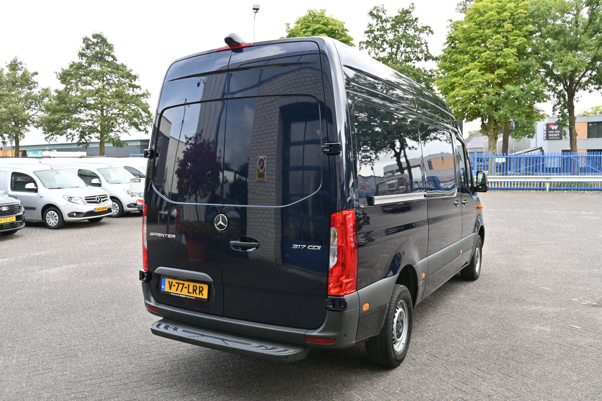 Mercedes-Benz Sprinter 2
