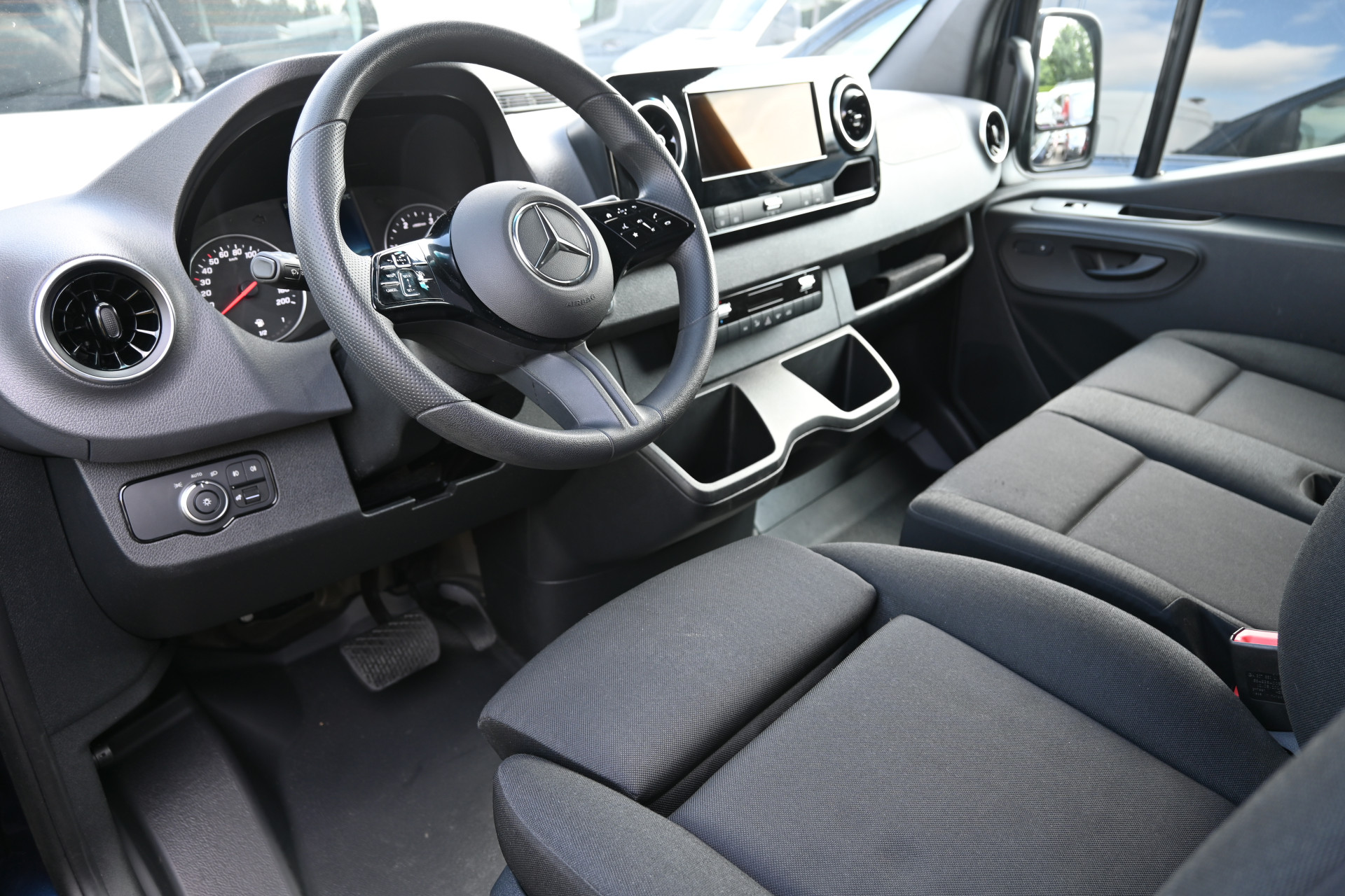 Mercedes-Benz Sprinter 3