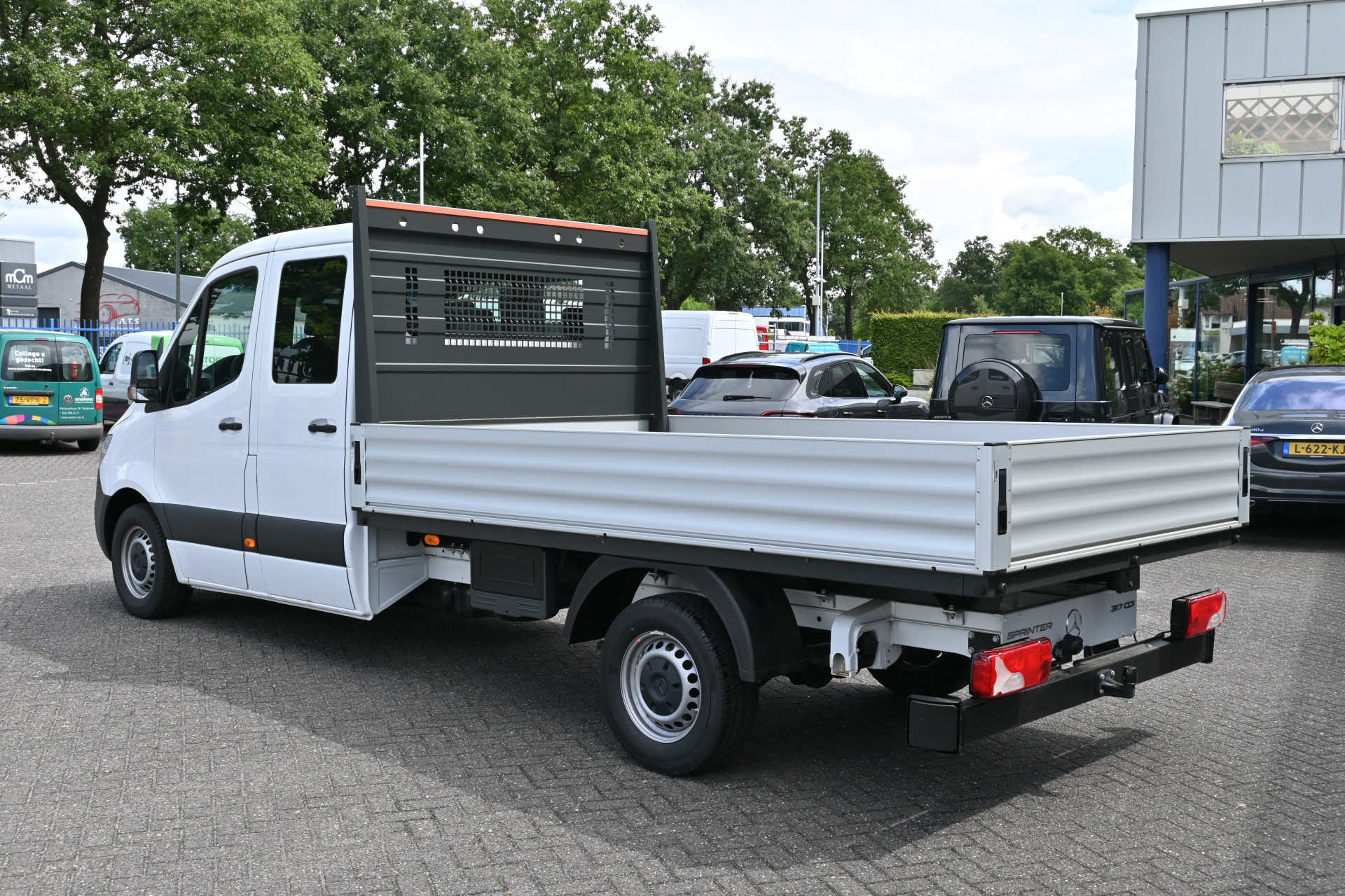 Mercedes-Benz Sprinter 10