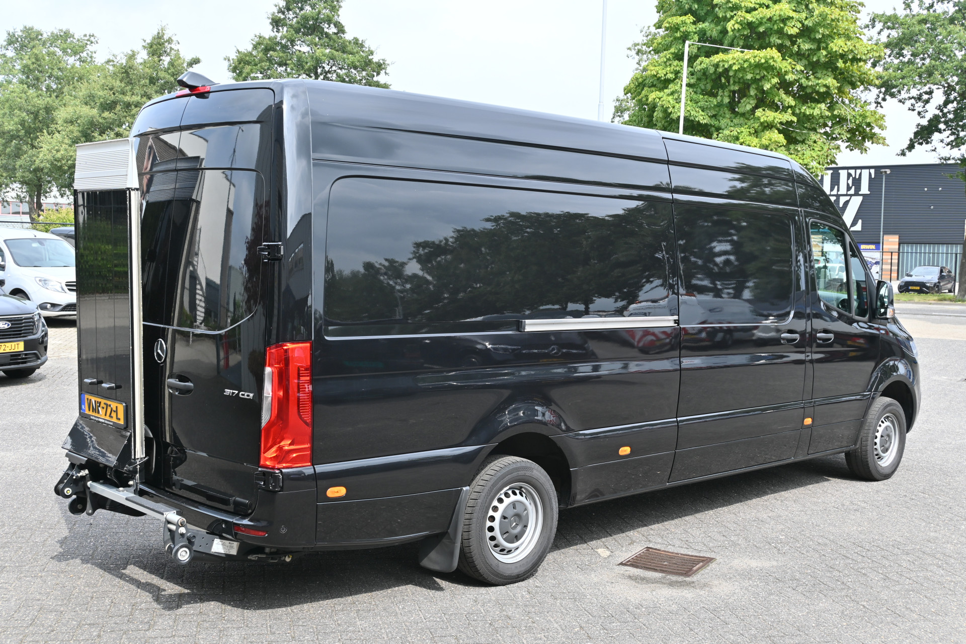 Mercedes-Benz Sprinter 2