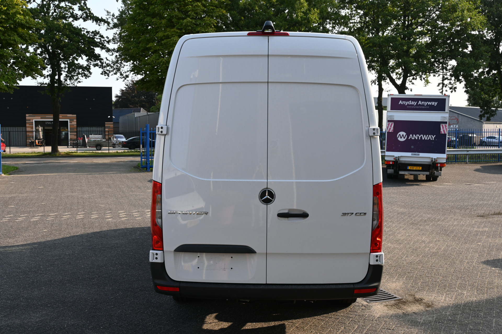 Mercedes-Benz Sprinter 8