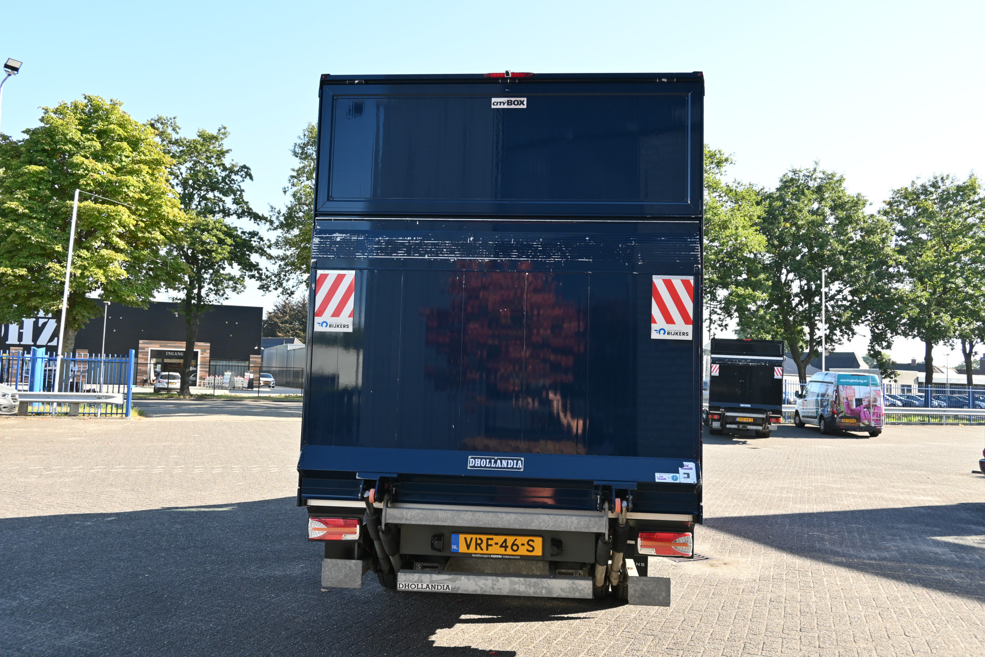 Mercedes-Benz Sprinter 12