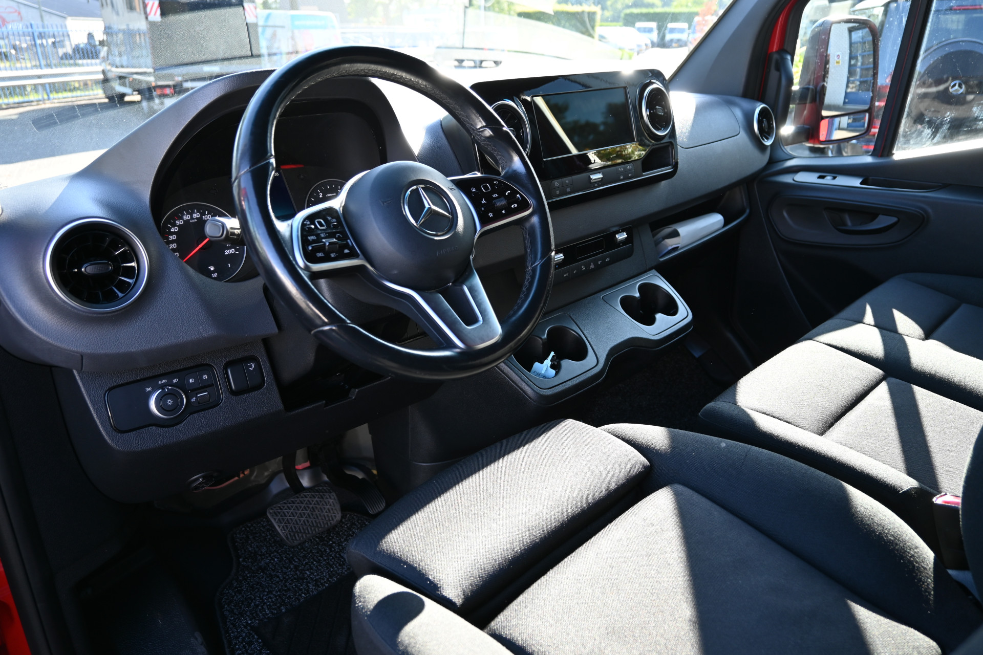 Mercedes-Benz Sprinter 4