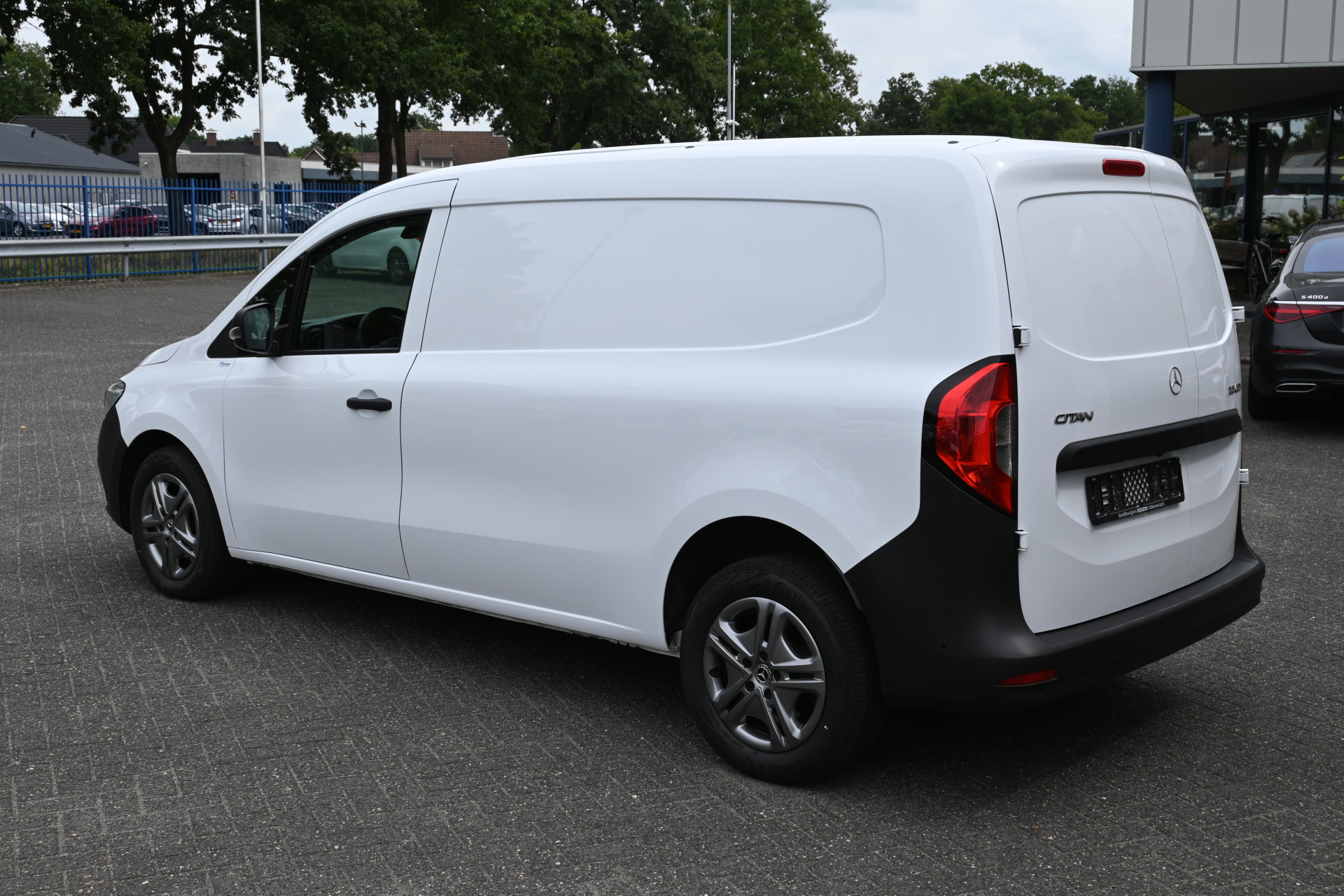 Mercedes-Benz Citan 10