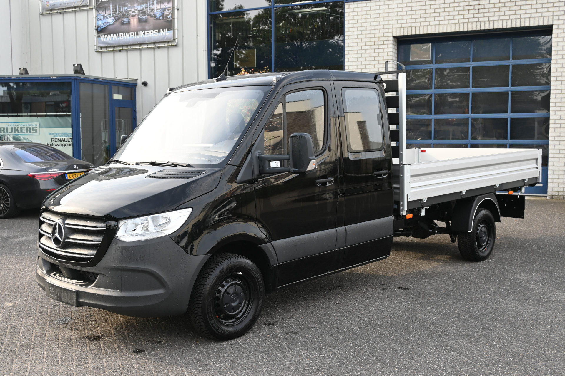 Mercedes-Benz Sprinter 4