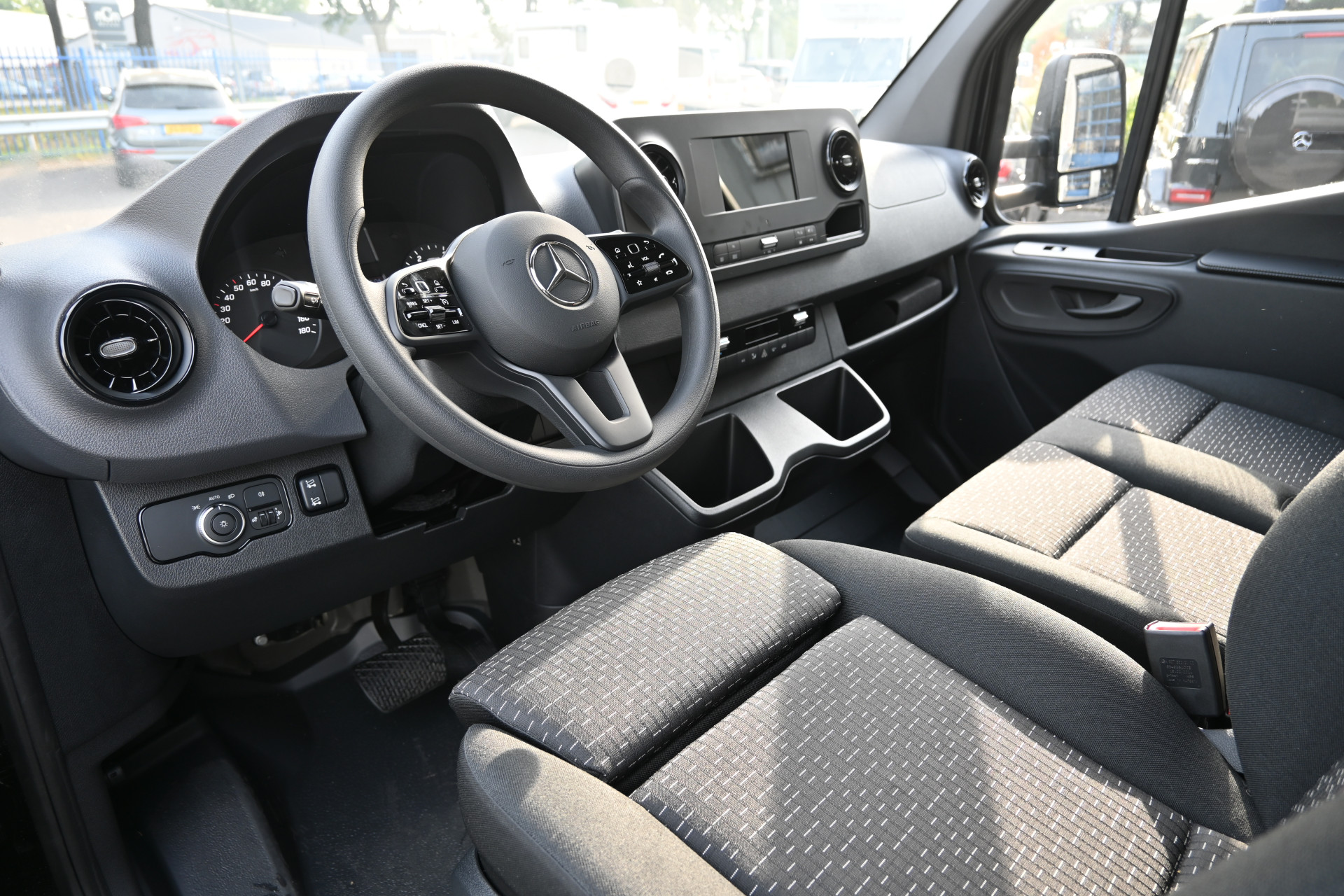 Mercedes-Benz Sprinter 6