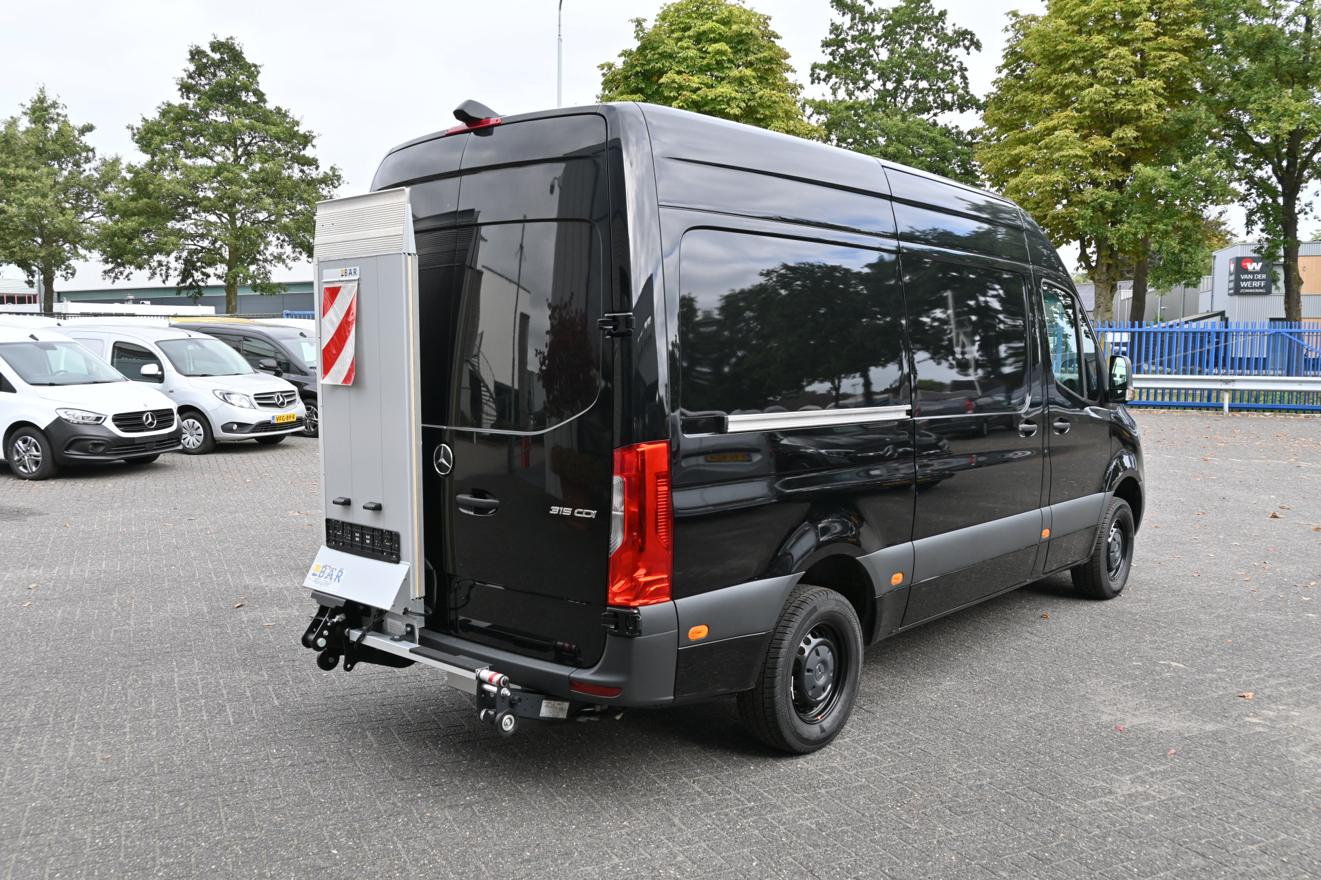 Mercedes-Benz Sprinter 10
