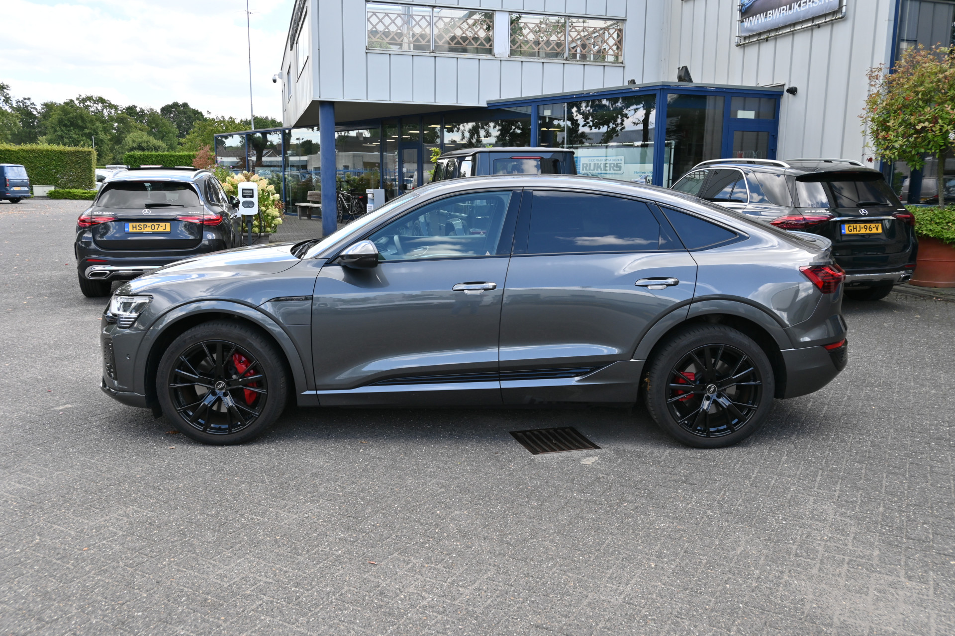Audi Q8 Sportback e-tron 14