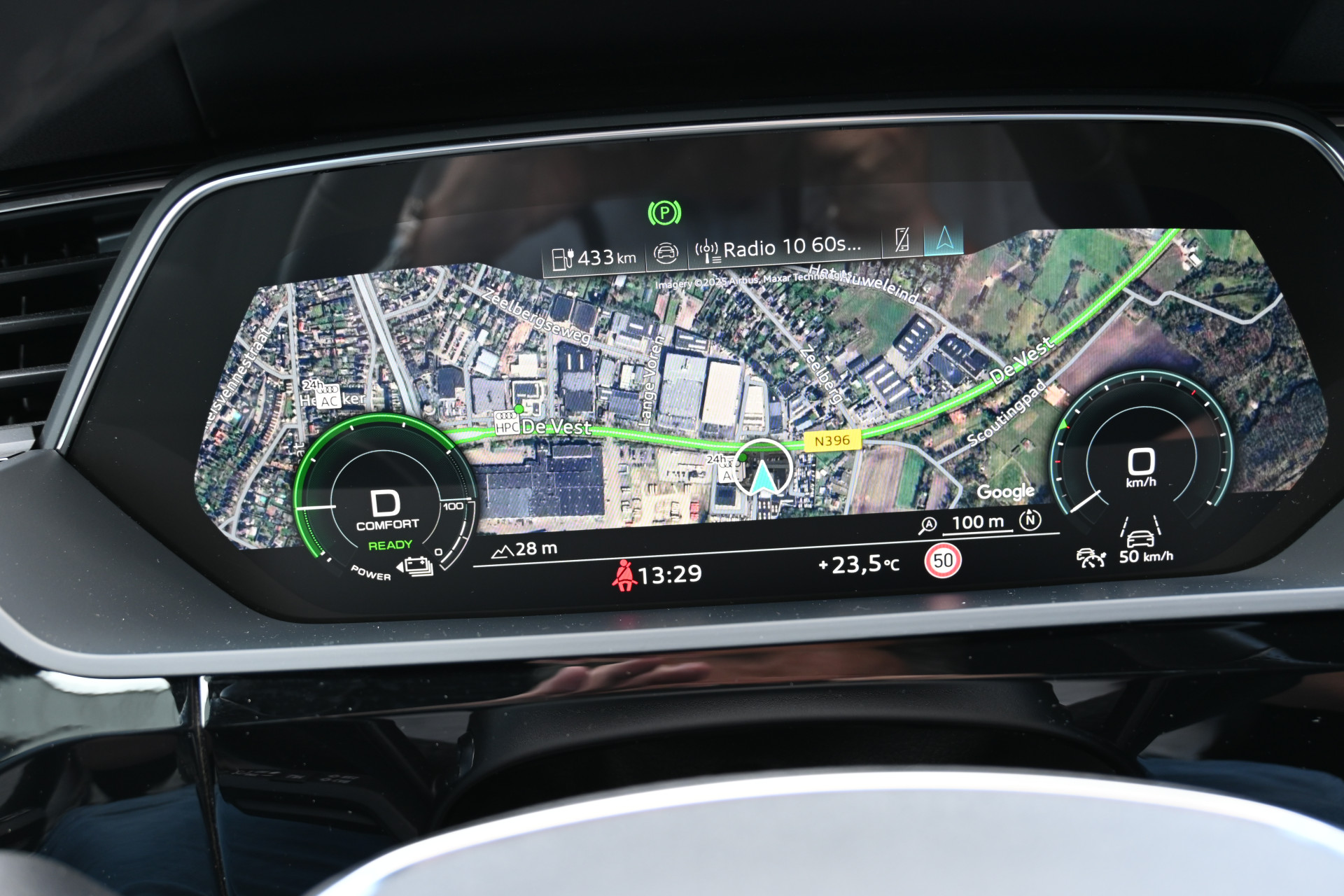 Audi Q8 Sportback e-tron 4